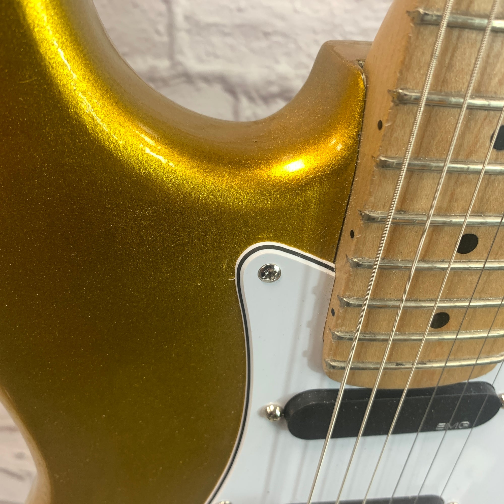 Gatto Strat Style Candy Yellow EMG Electric Guitar
