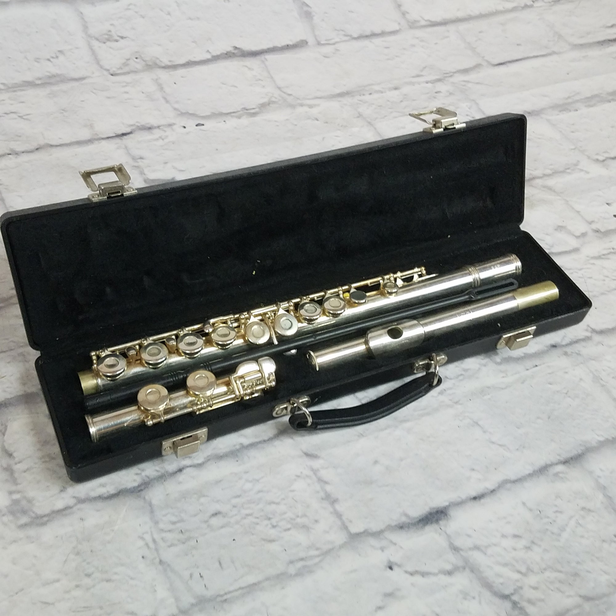 Gemeinhardt 2SP Flute with Case
