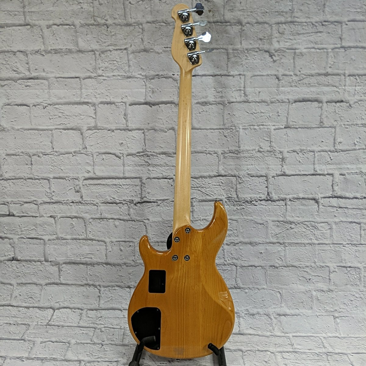 Yamaha BB614 Natural 4 String Bass Guitar - Evolution Music