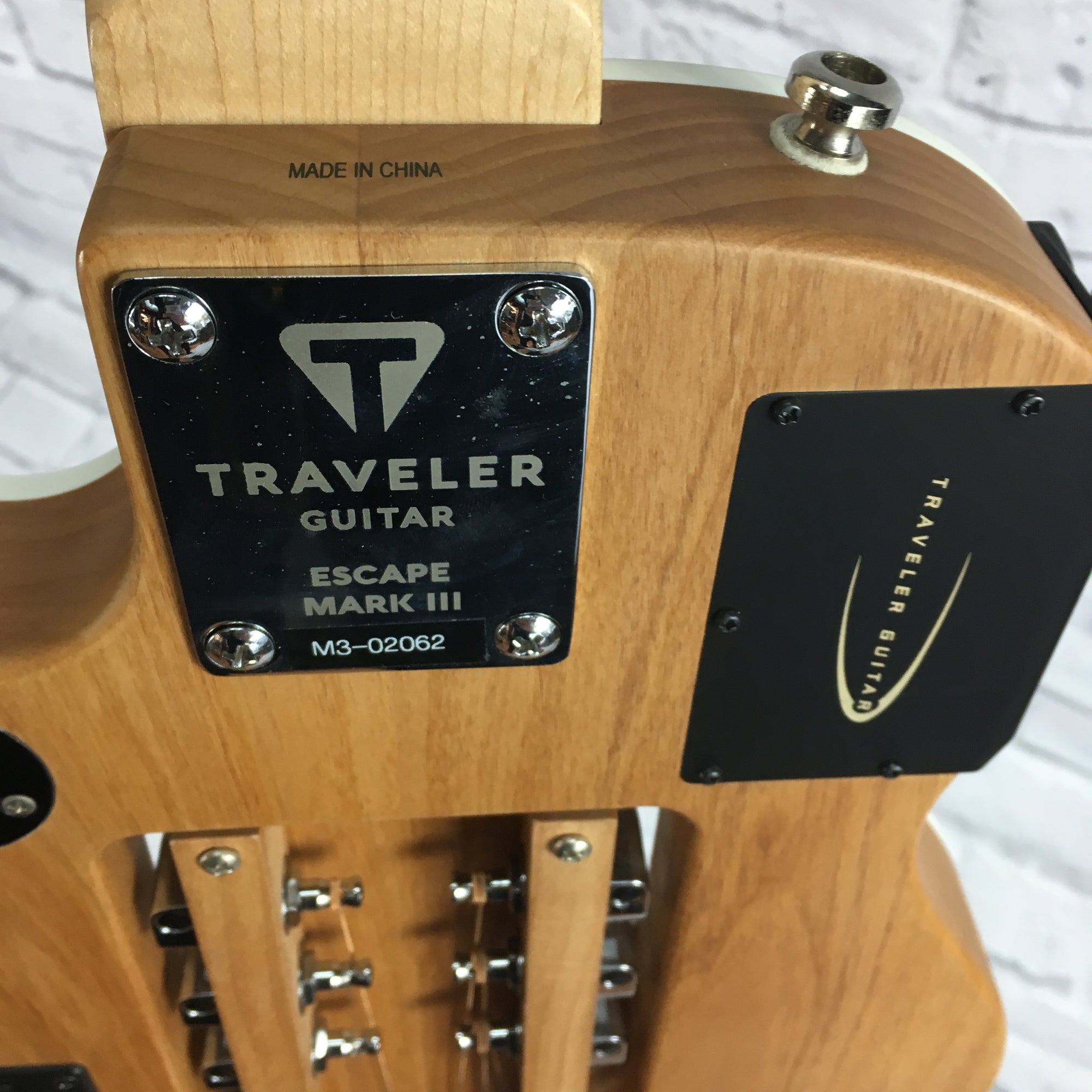Traveler Escape Mark III Acoustic Electric Guitar