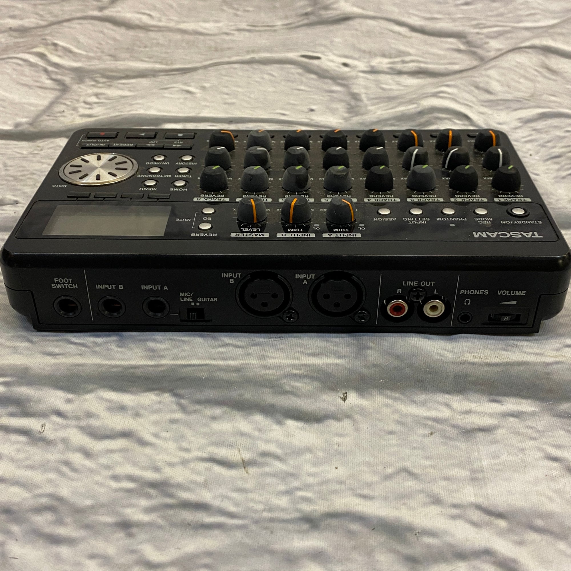 Tascam Pocketstudio DP-008 Recorder with 2GB SD