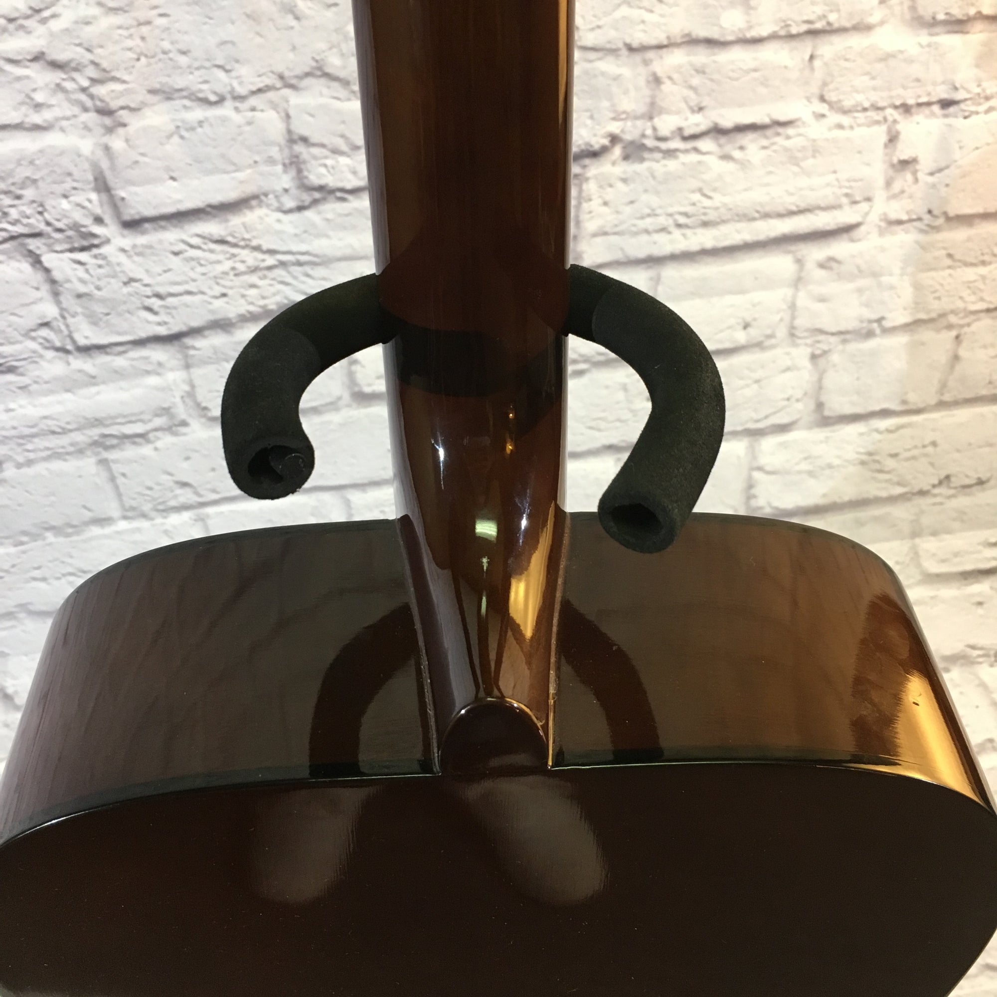 Yamaha F325 Dreadnaught Acoustic Guitar