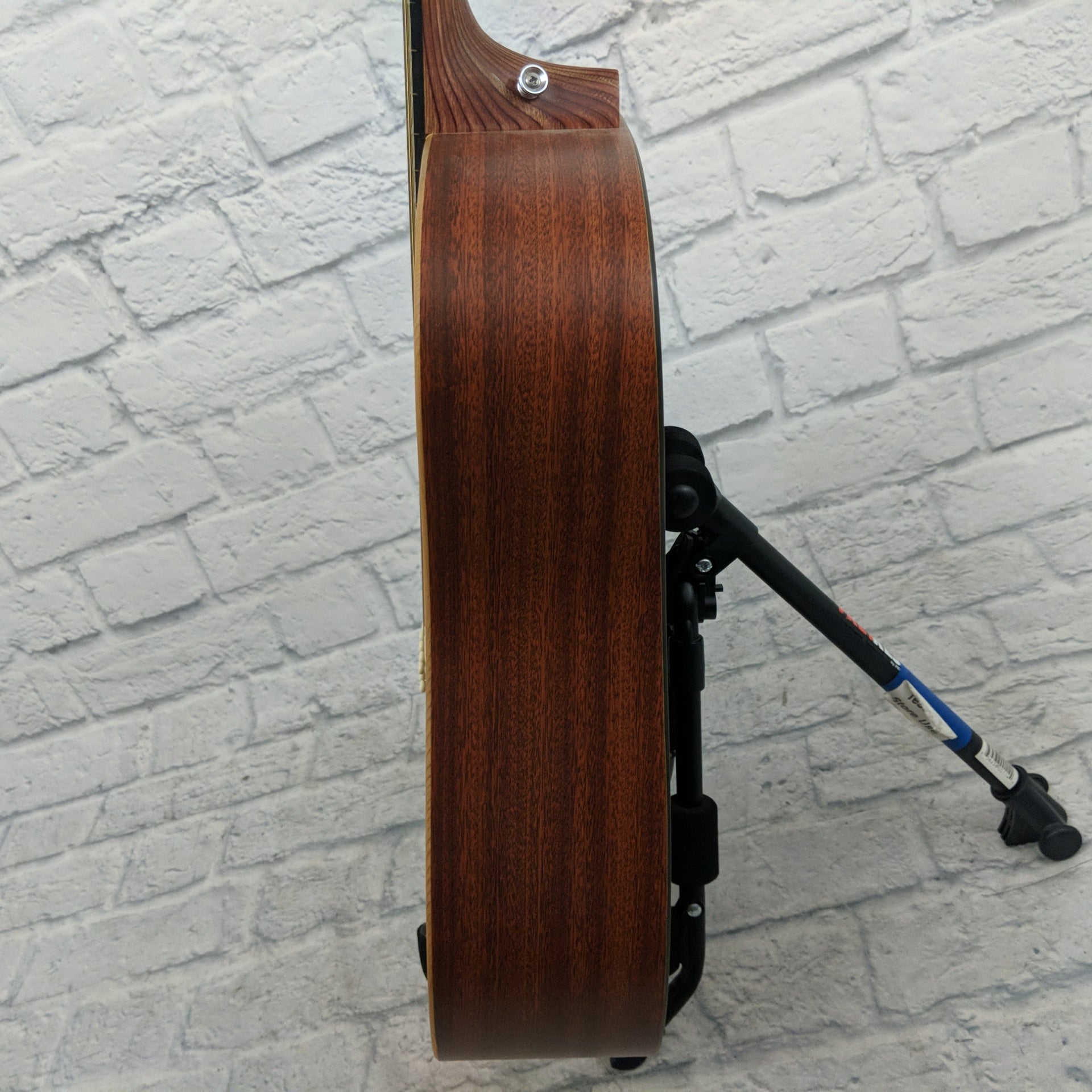 Lucero LC-100 Classical Acoustic Guitar