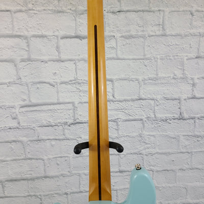 Squier Classic Vibe '60s Jazz Bass - Daphne Blue