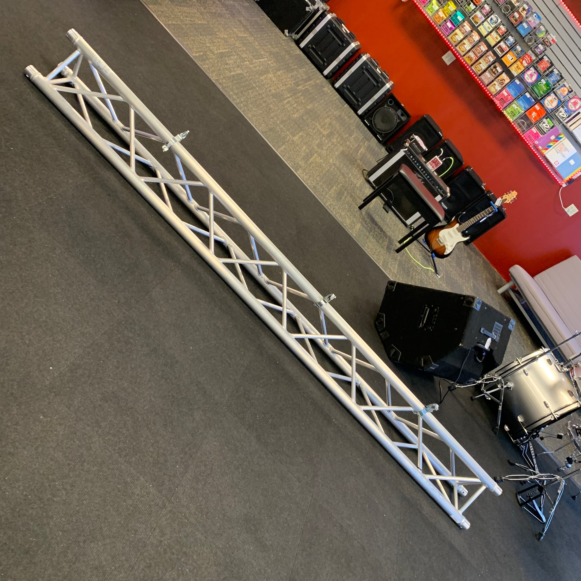 Global Truss 9.84' (3.0m) Triangular Segment
