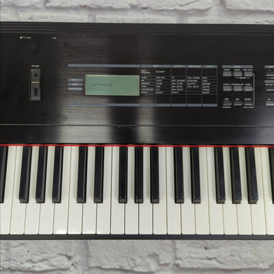 Yamaha S08 88-Key Weighted Action Keyboard / Synthesizer