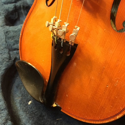 ** Glaesel V130 Half Size Violin w Hard Case