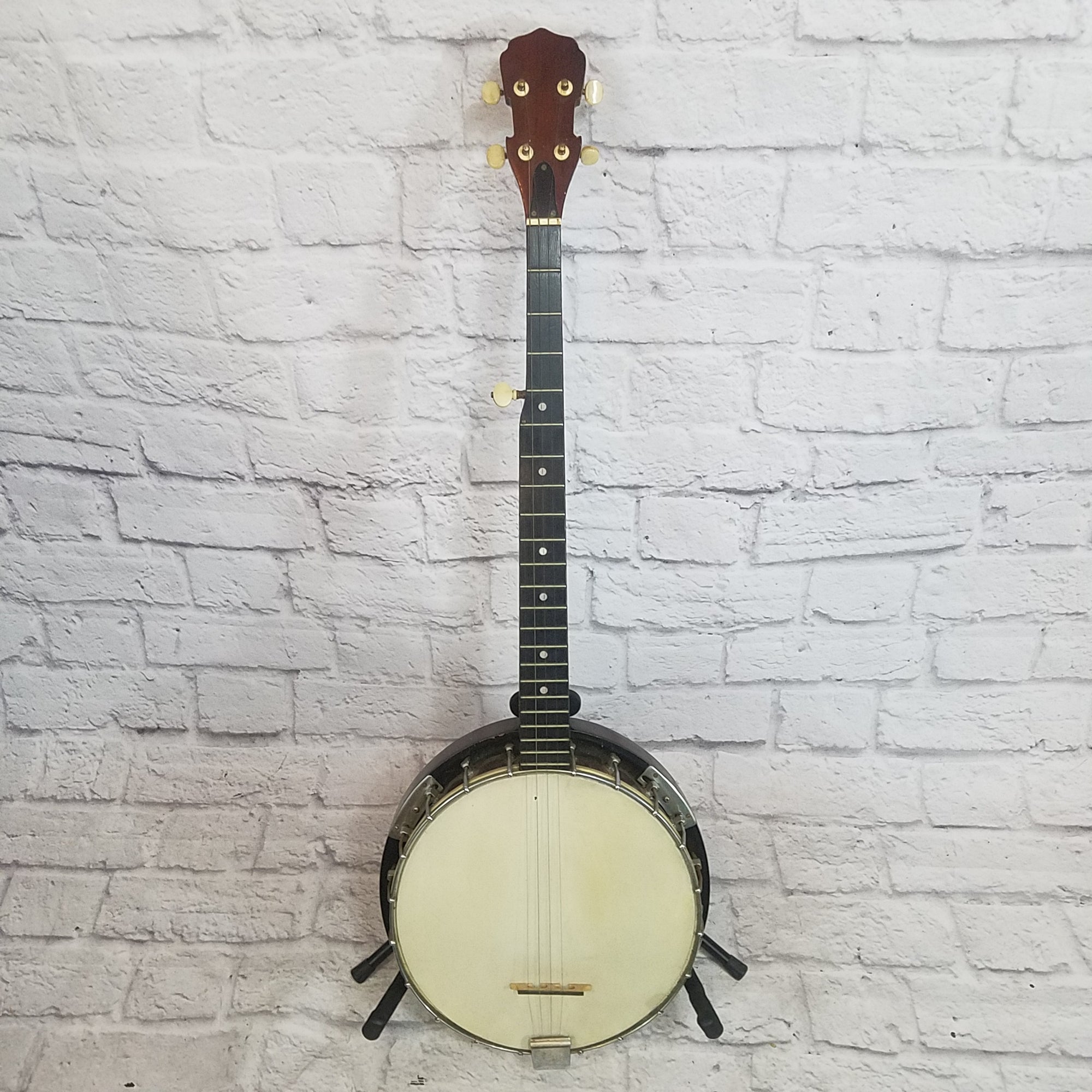 Unknown 5 String Banjo w/ Case