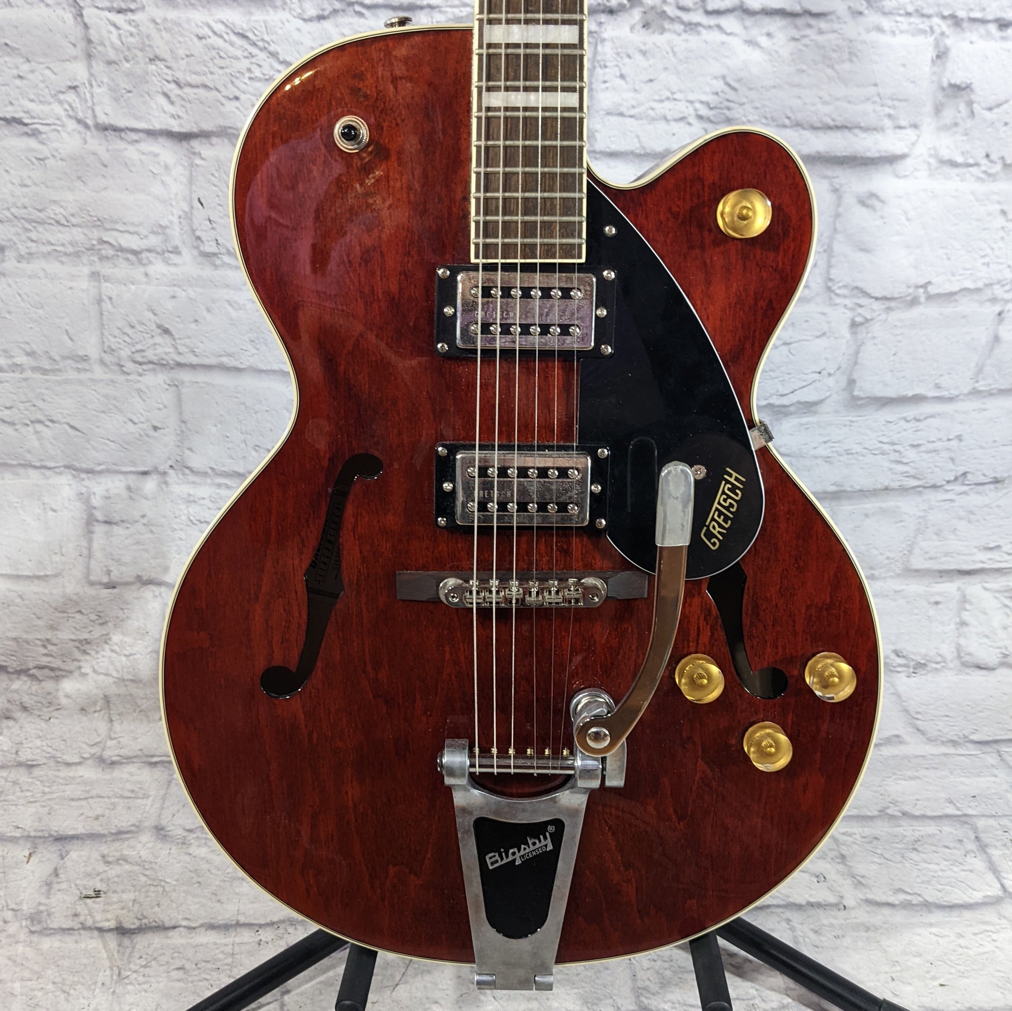Gretsch G2420T Walnut Streamliner Guitar