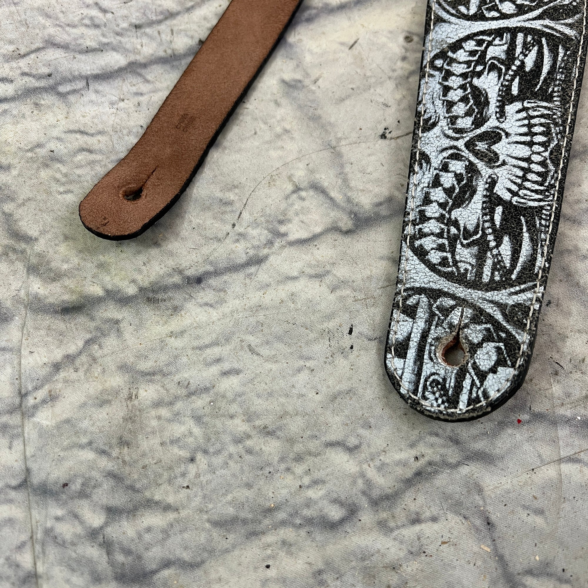 Unknown Skulls Strap