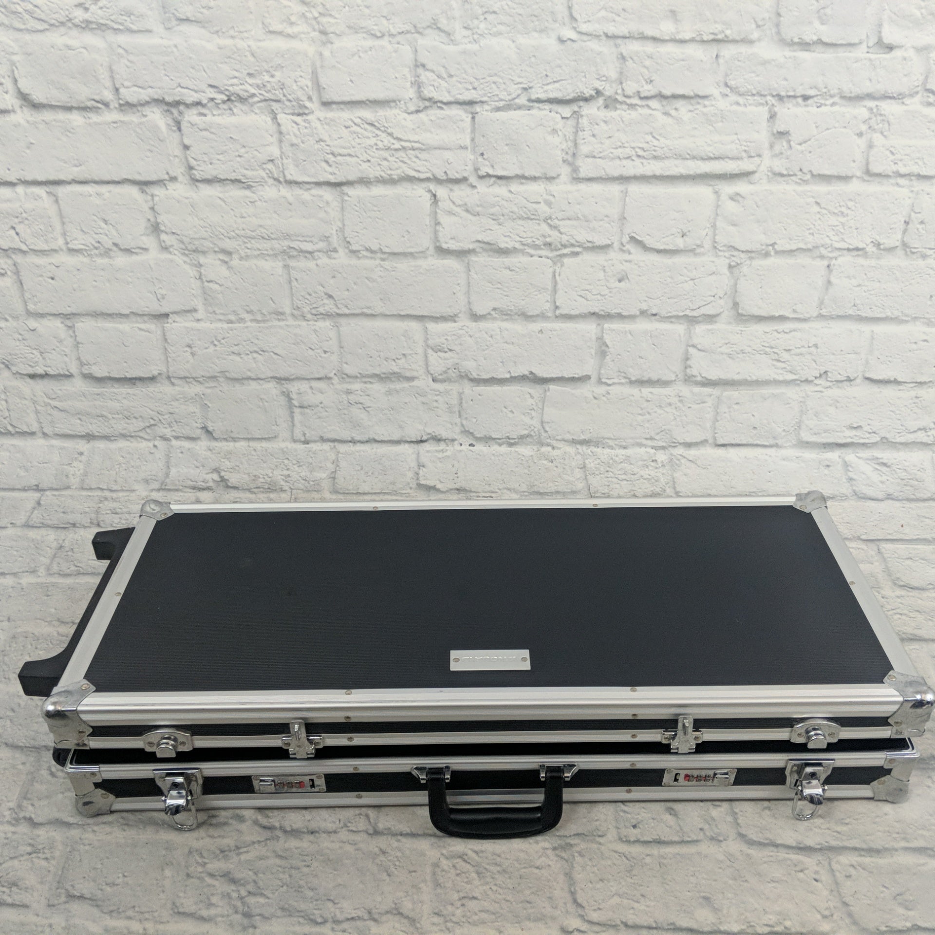 Akai MPK49 MIDI/USB Keyboard Controller with Hardshell Case