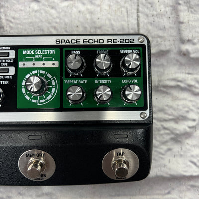 Boss RE-202 Space Echo Delay Pedal