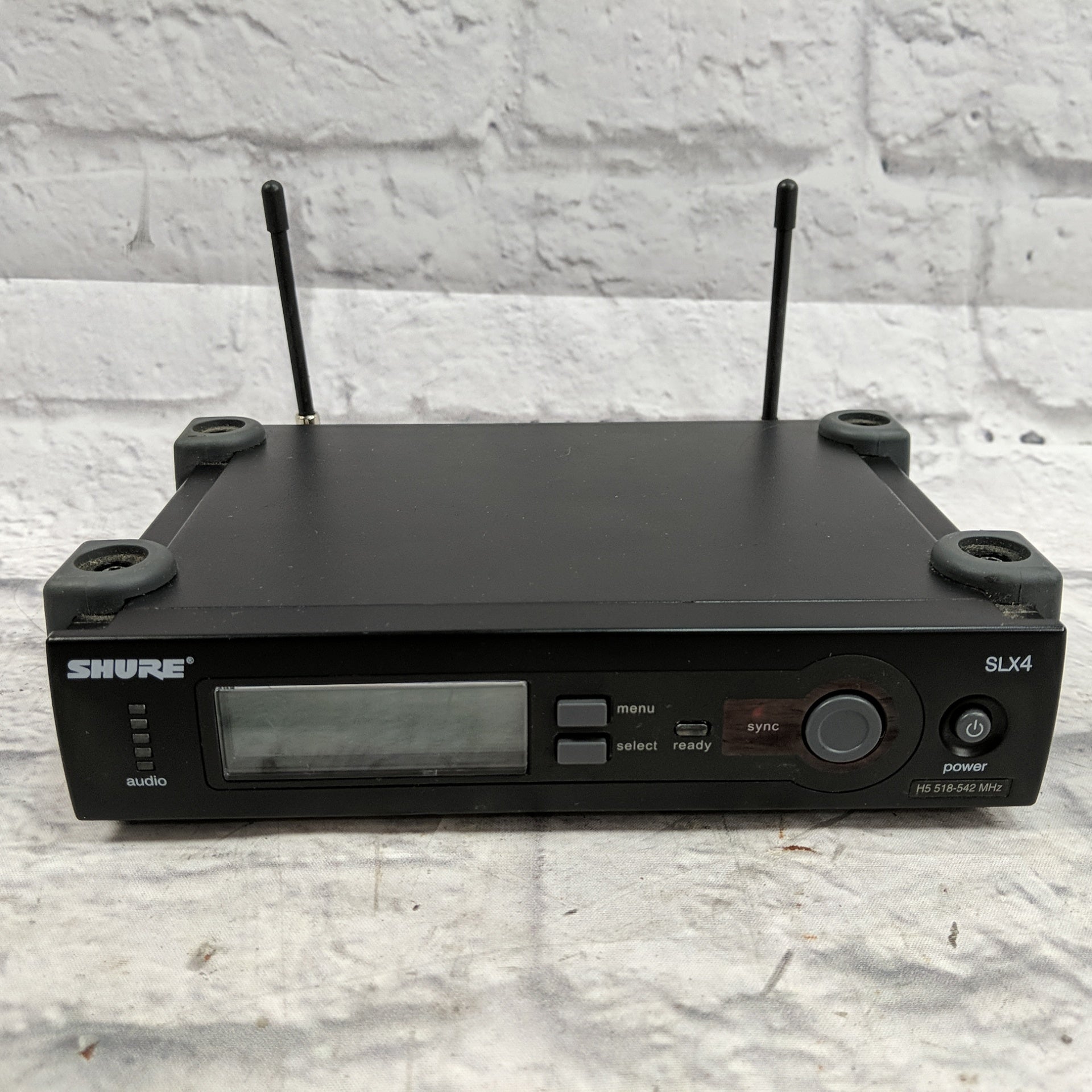 Shure SLX Wireless Microphone System w/ SM58