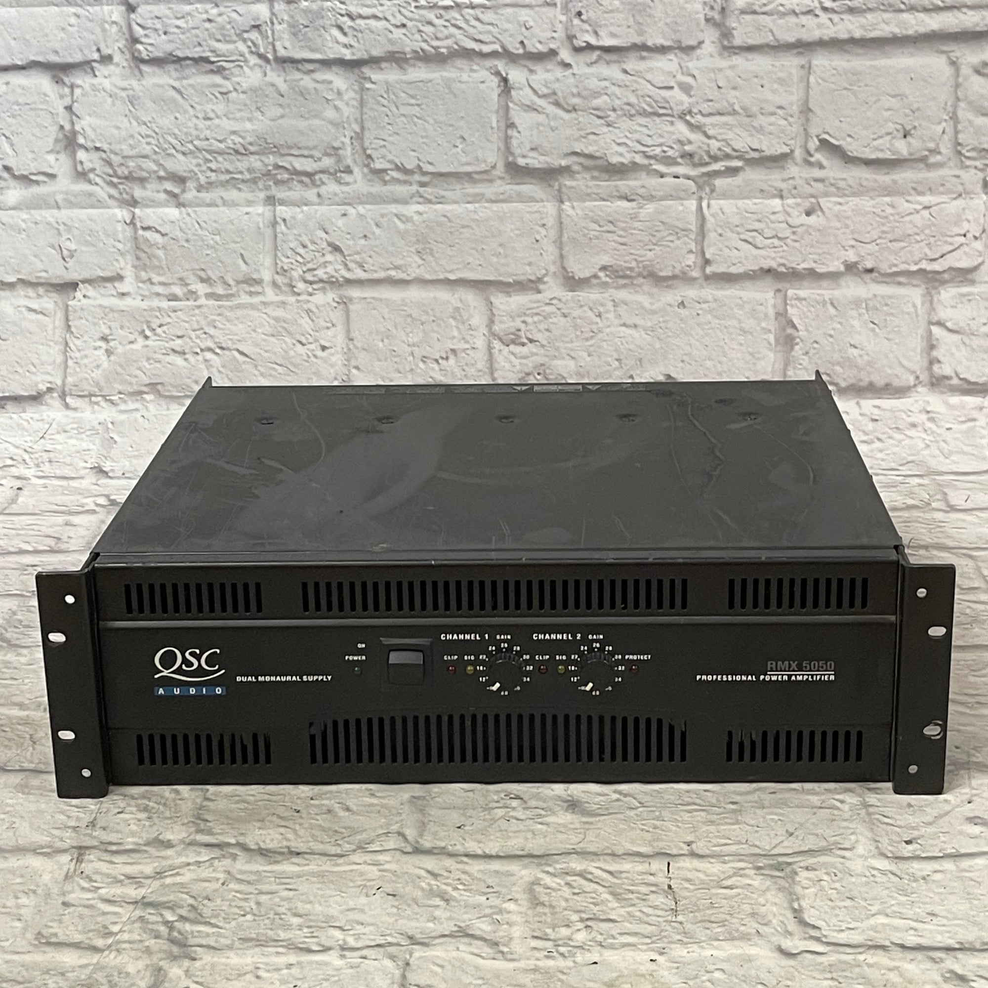 QSC RMX5050 5000W Professional Rackmount Power Amplifier