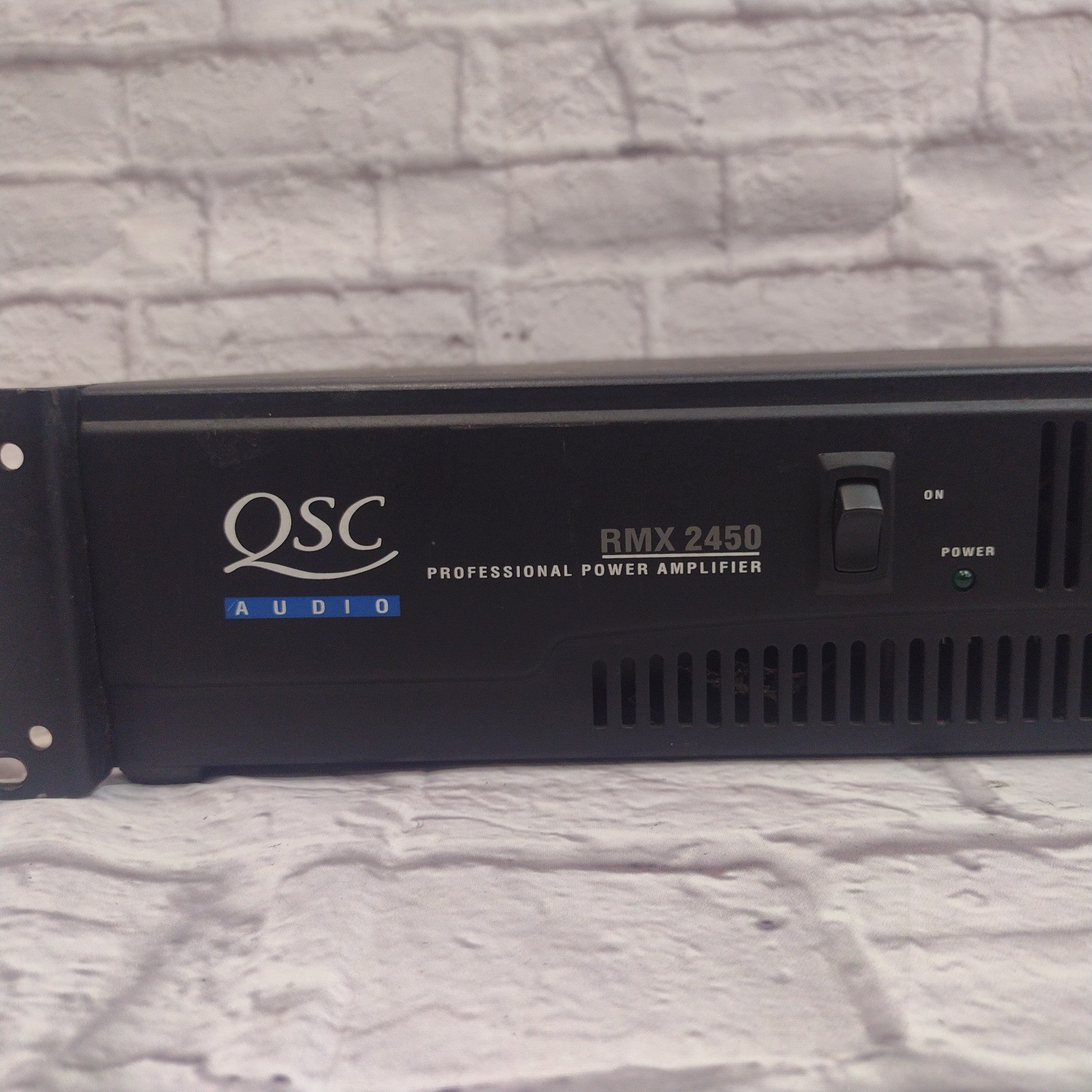 QSC RMX 2450 Power Amp
