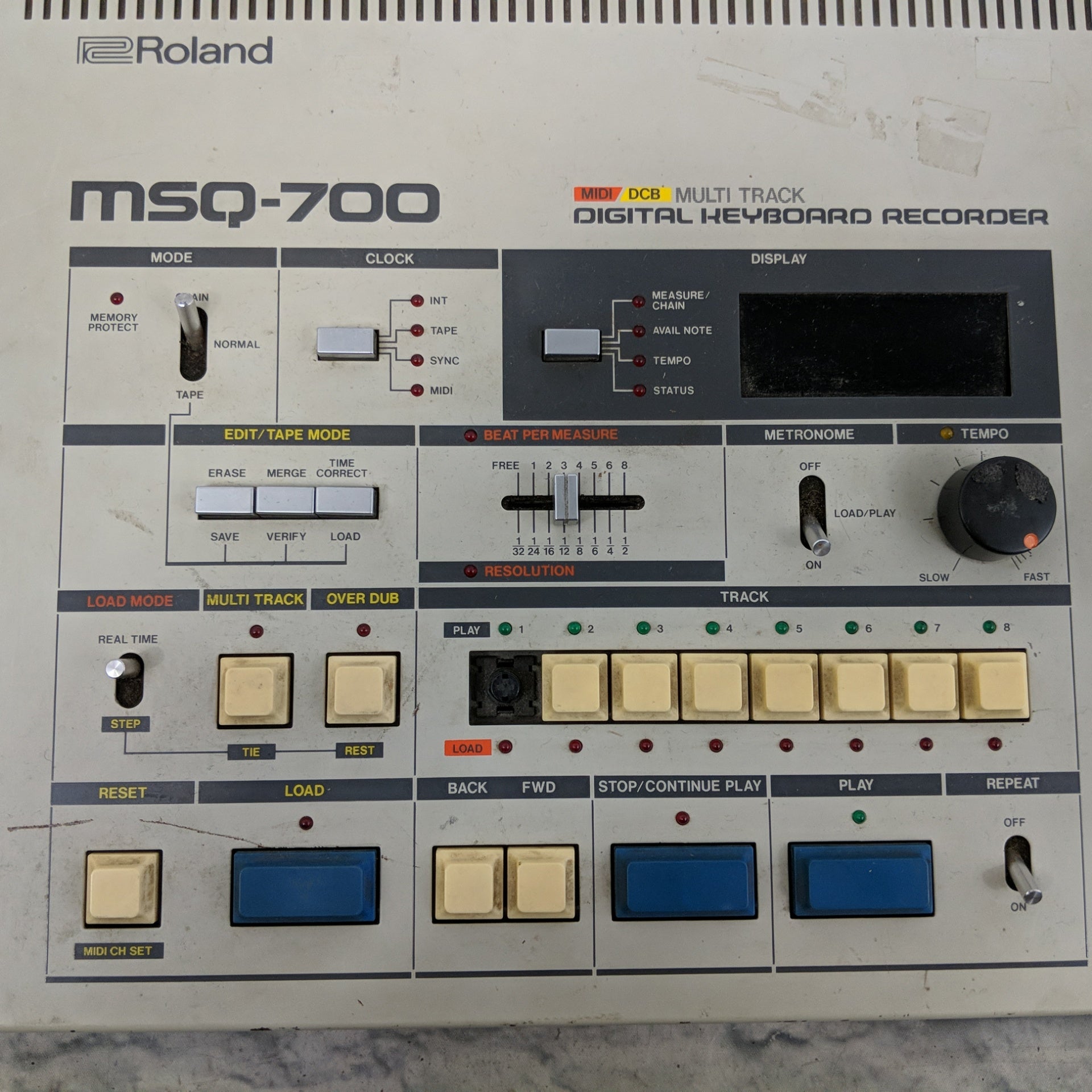 Roland MSQ-700 Multitrack Digital Keyboard Recorder / Sequencer