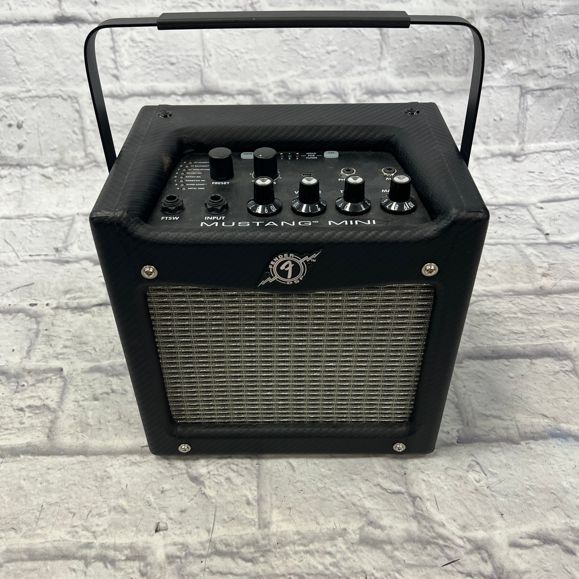 Fender Mustang Mini Battery Powered Guitar Amp - Evolution Music