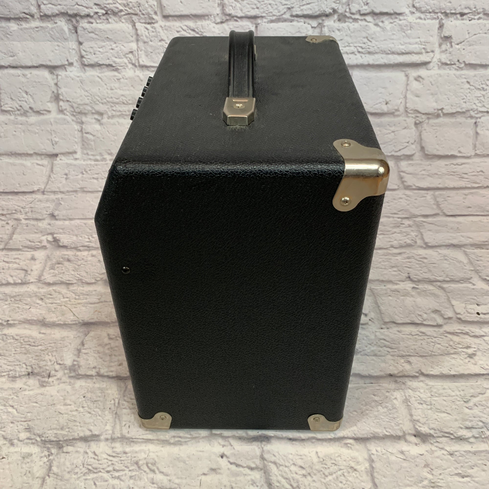 Fender Frontman 15B Bass Combo Amplifier