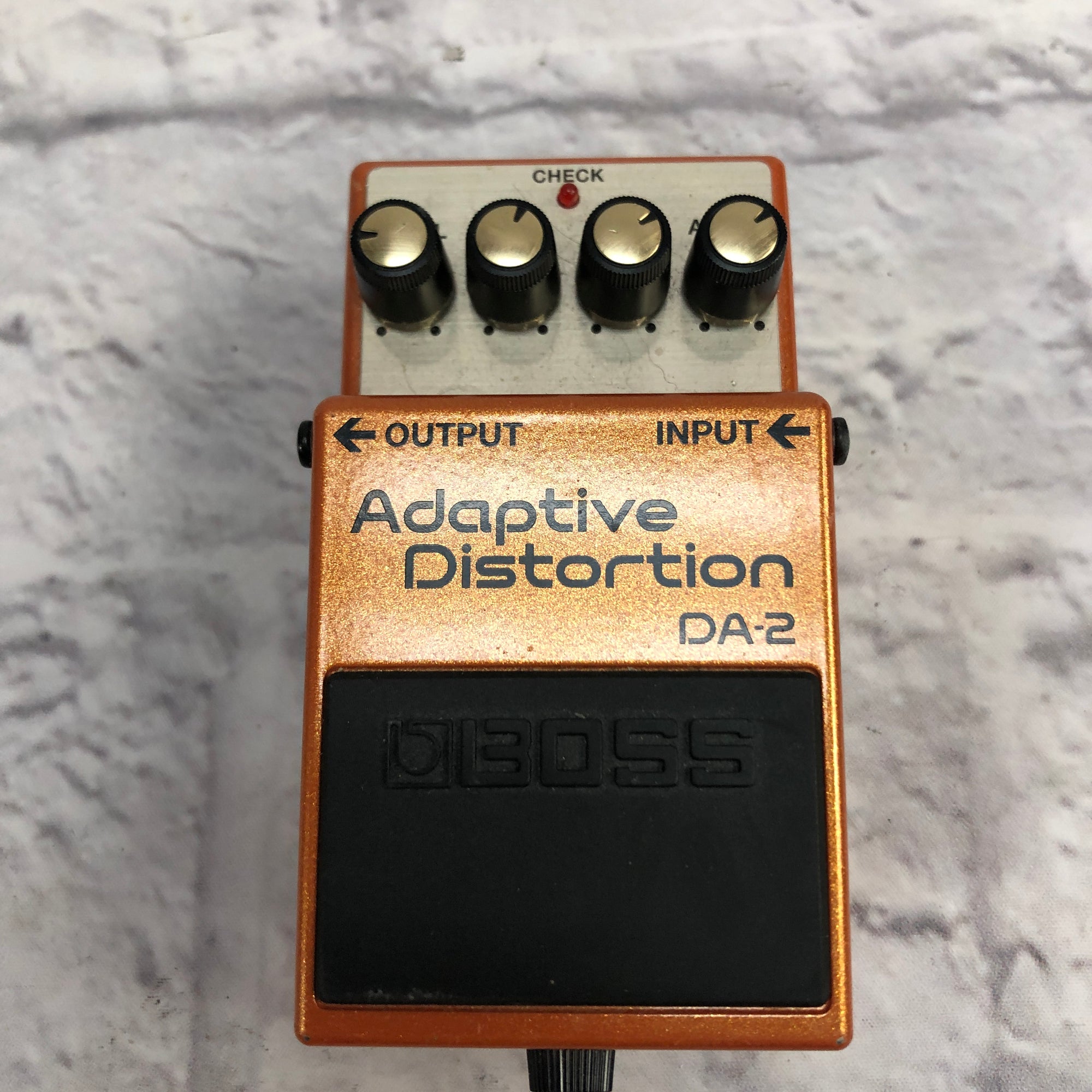 Boss DA2 Adaptive Distortion Pedal - Evolution Music