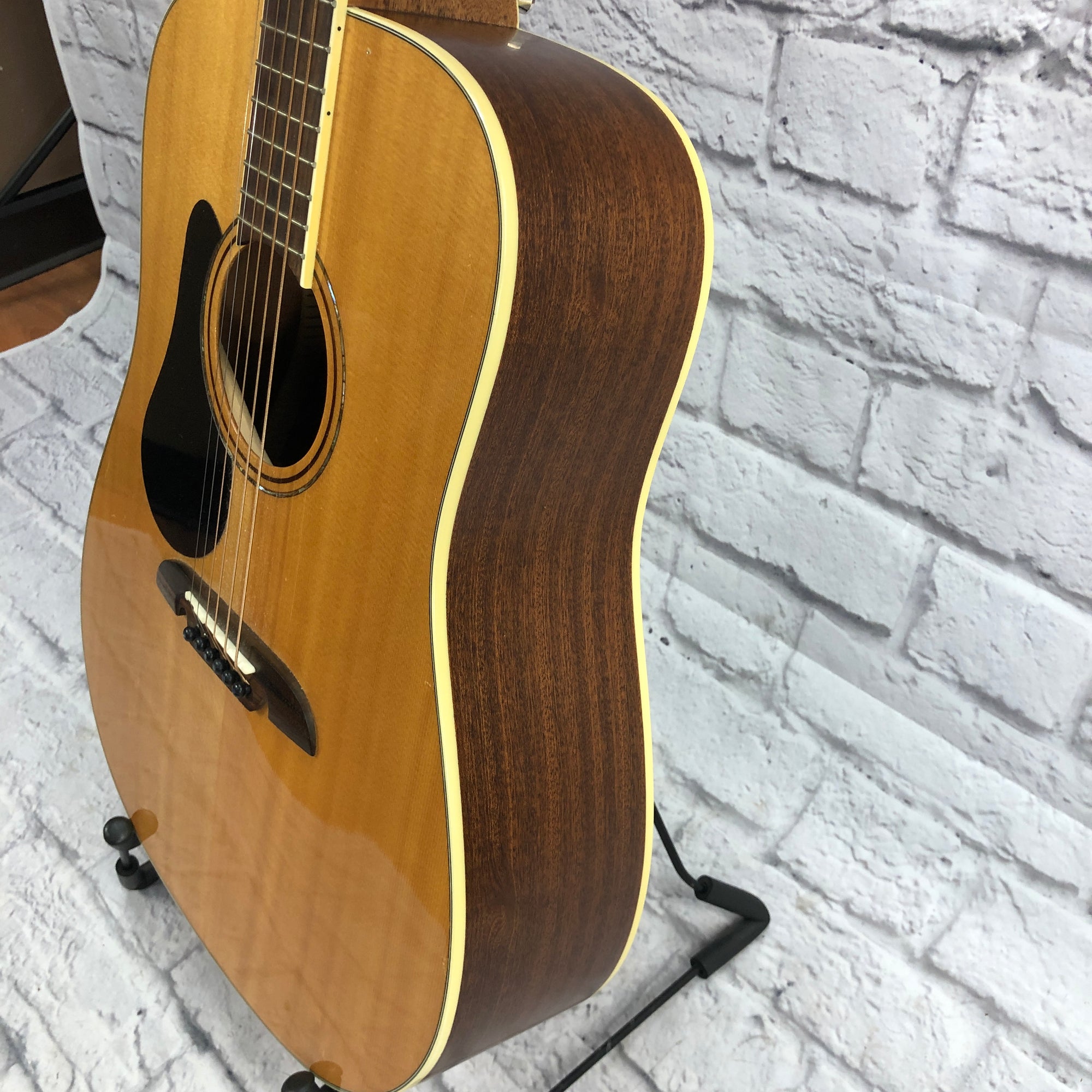 Alvarez AD60L Left Handed Acoustic Guitar
