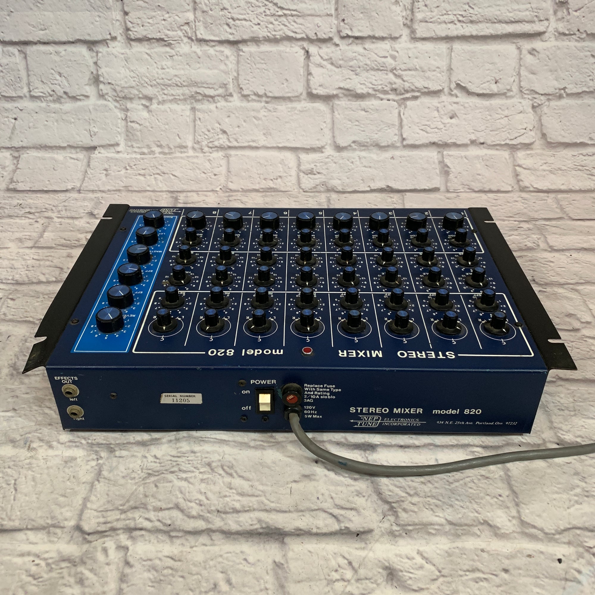 NEPTUNE ラジオコントロールモデル　ネプチューン Behringer Teases Roland Juno-60 Knockoff, The 'Neptune-80