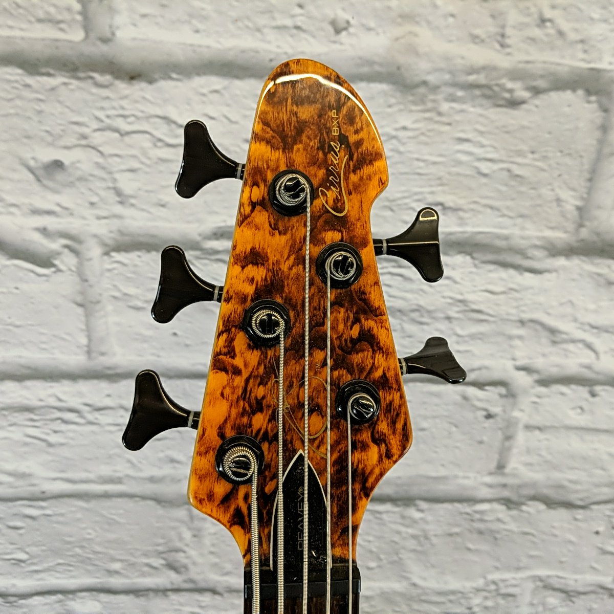 Peavey Cirrus BXP 5 String Bass Guitar w/ Hard Case