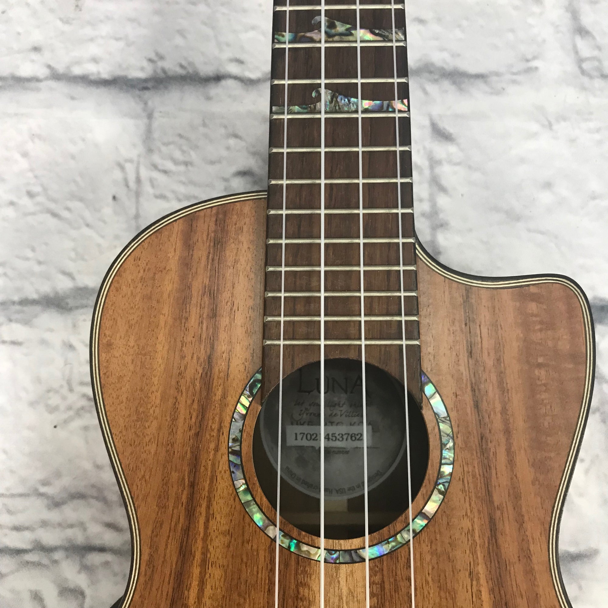 Luna HTC Koa Ukulele