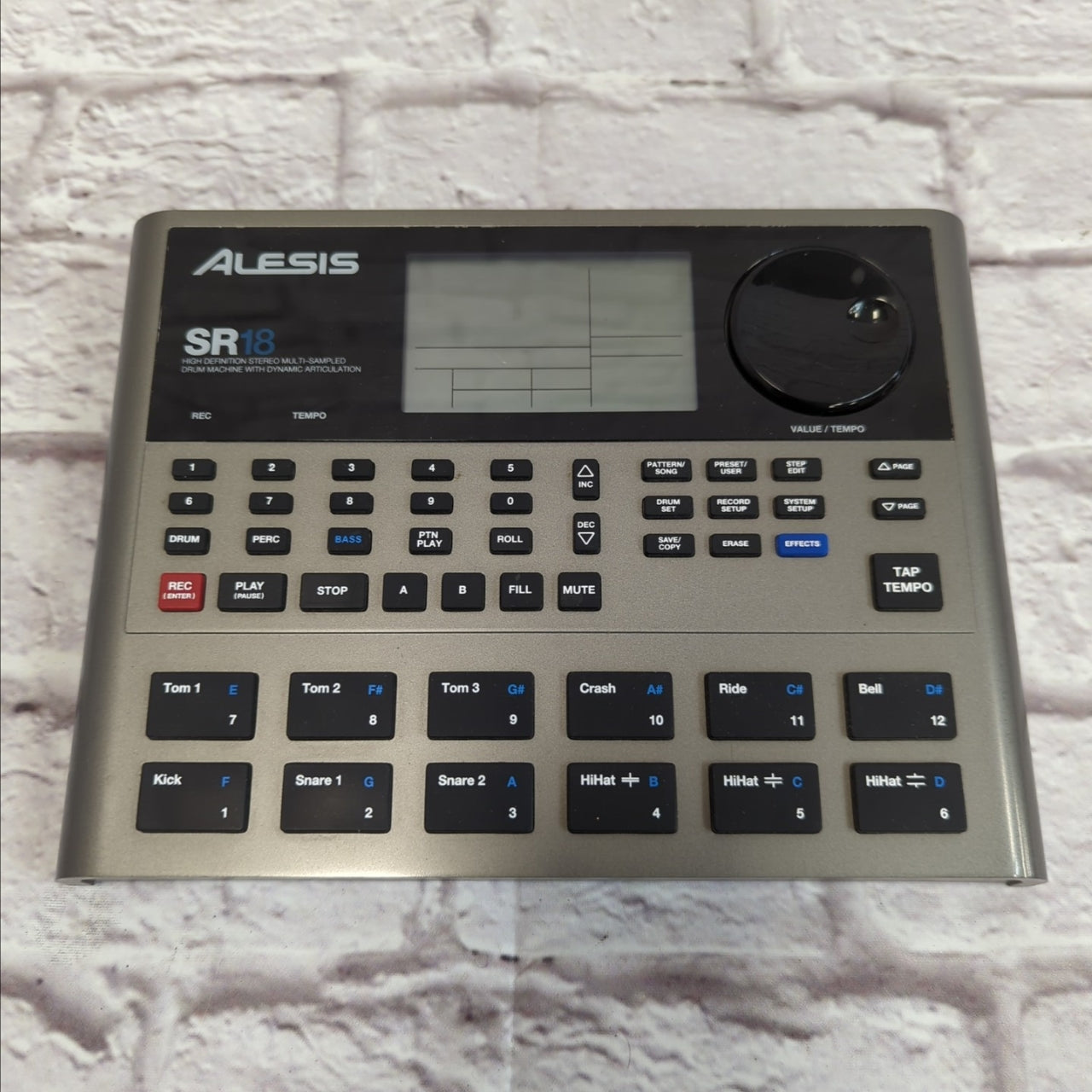 Alesis SR18 Drum Machine