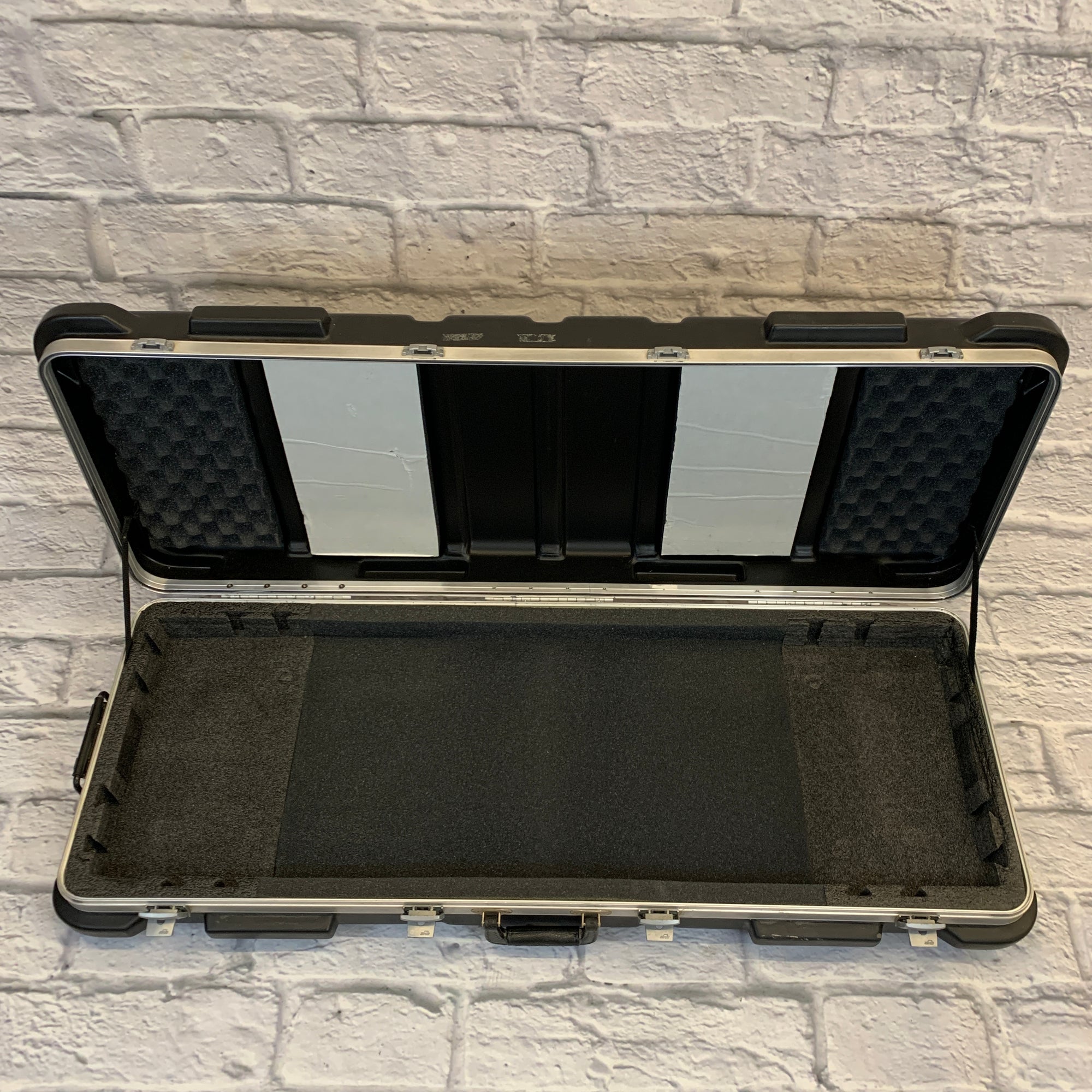 SKB Keyboard Case w/ Wheels