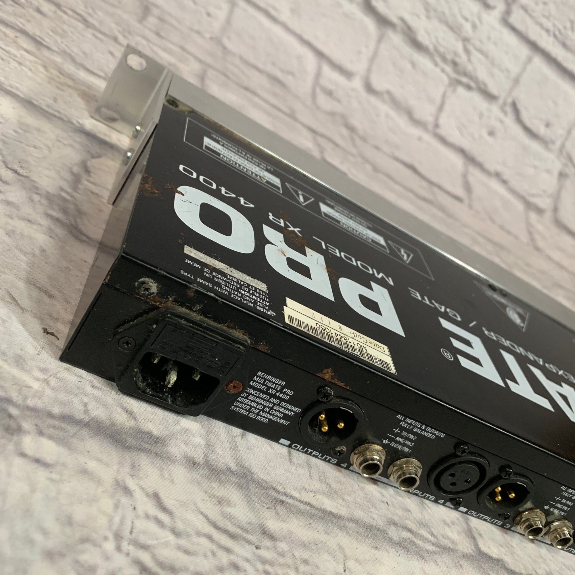 ギター MULTIGATE PRO XR4400 Behringer Multigate Pro XR4400 | Sweetwater