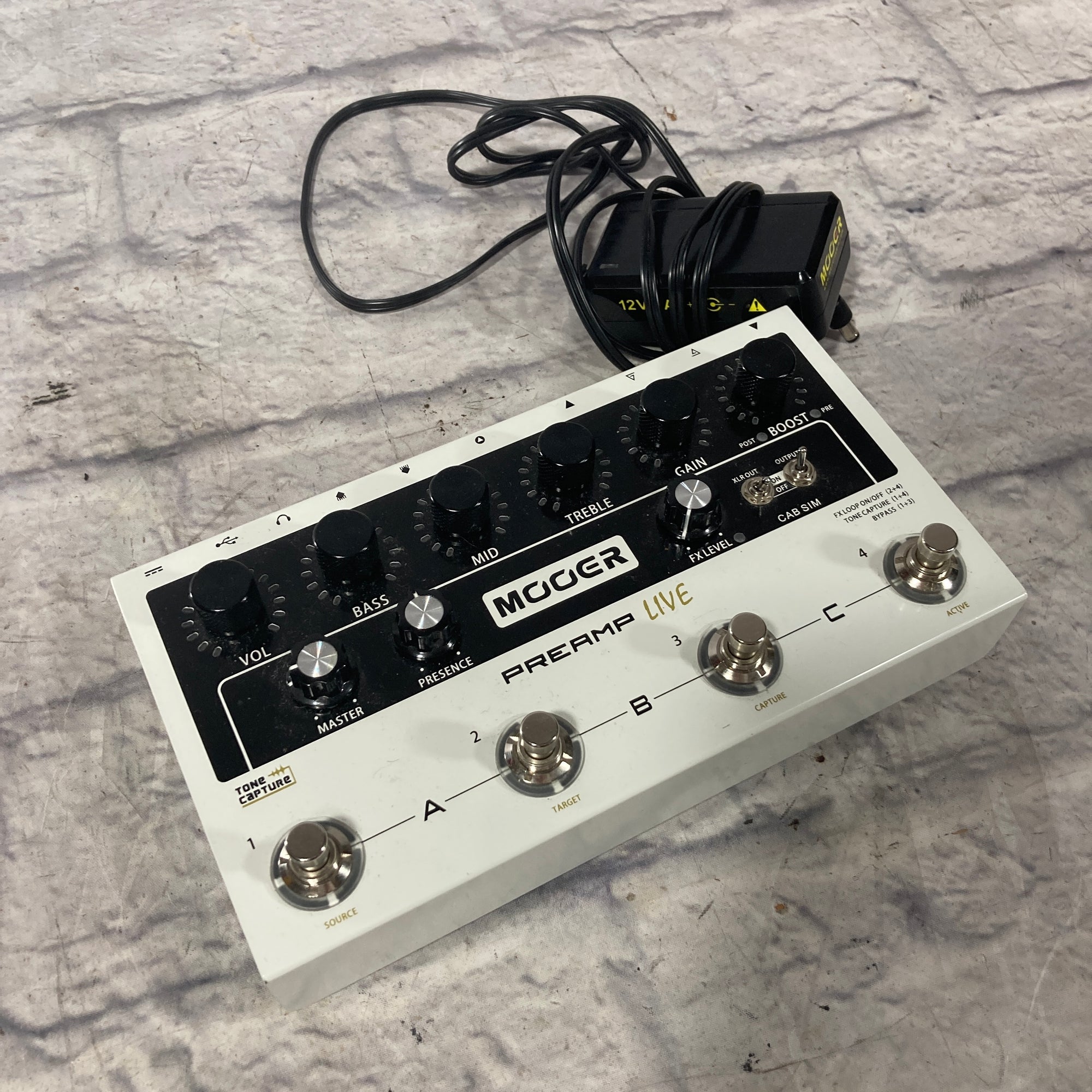 Mooer Preamp Live Effects Pedal