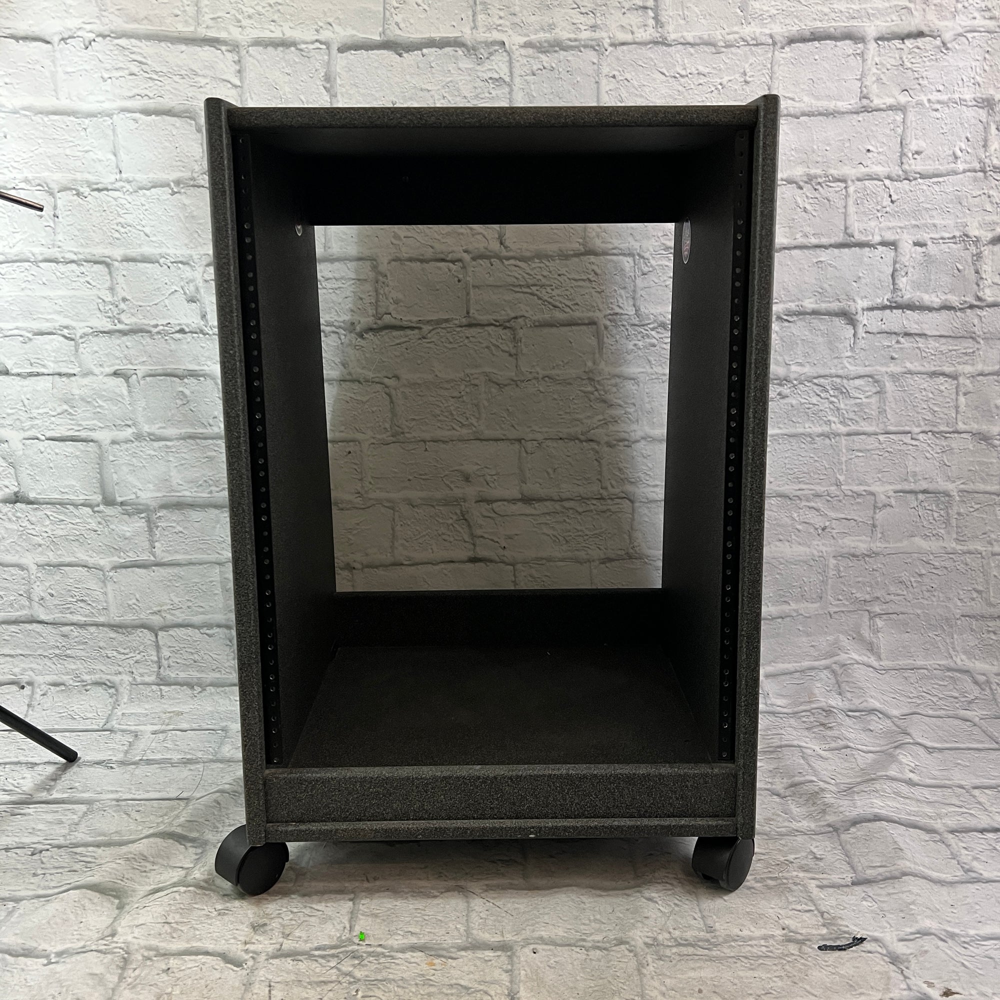 KK Audio 16 Unit  Rack Case