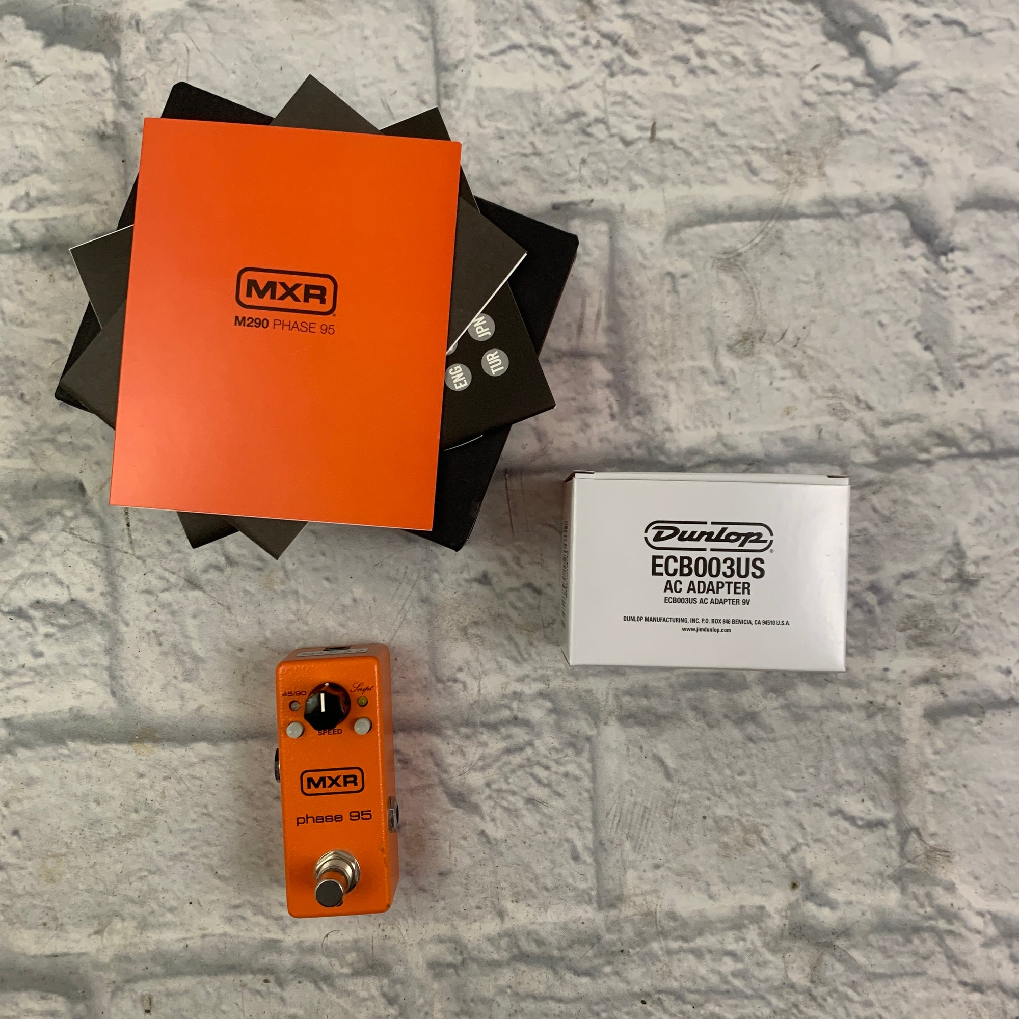 MXR M169 Carbon Copy Analog Delay Pedal