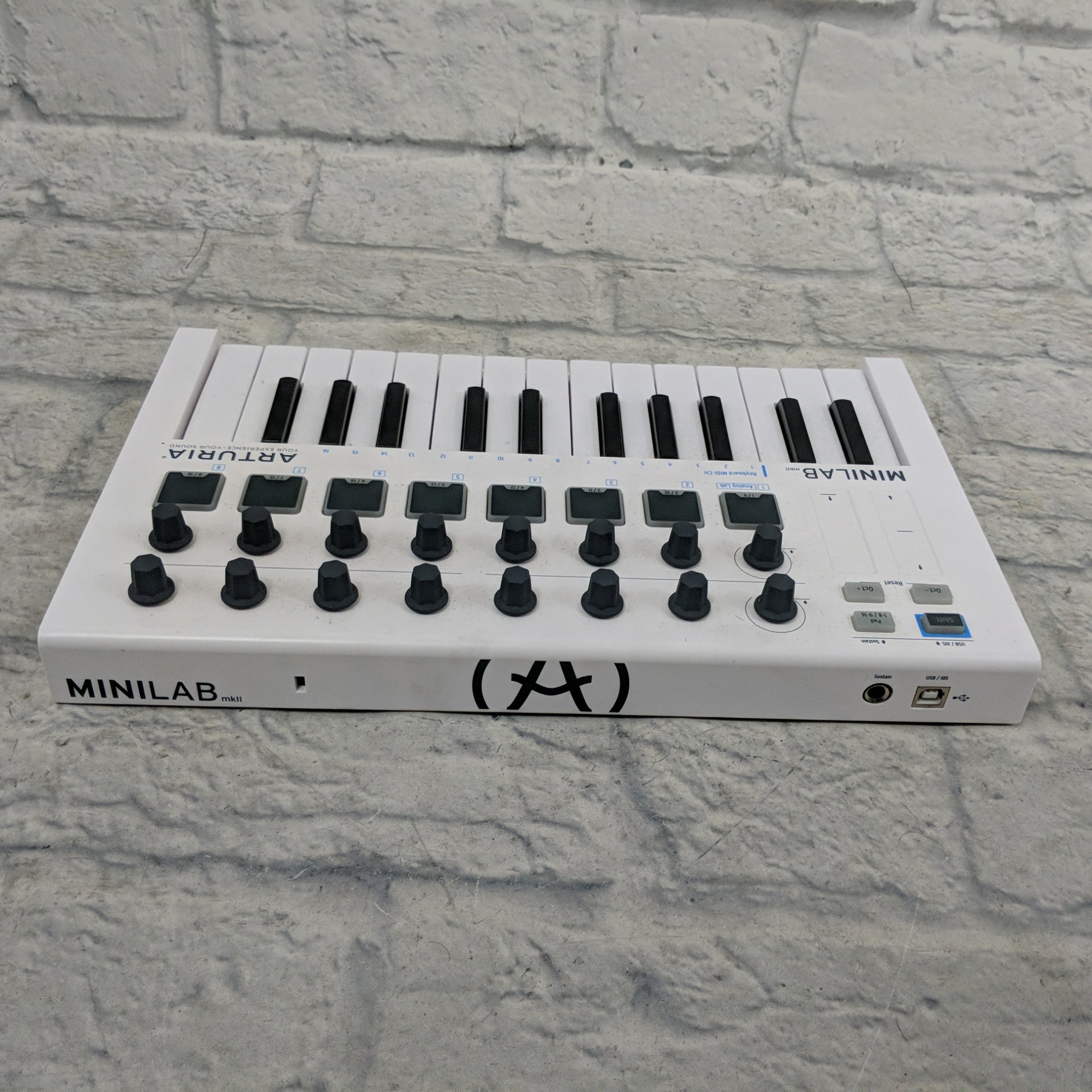 Arturia Minilab MkII USB Midi Controller