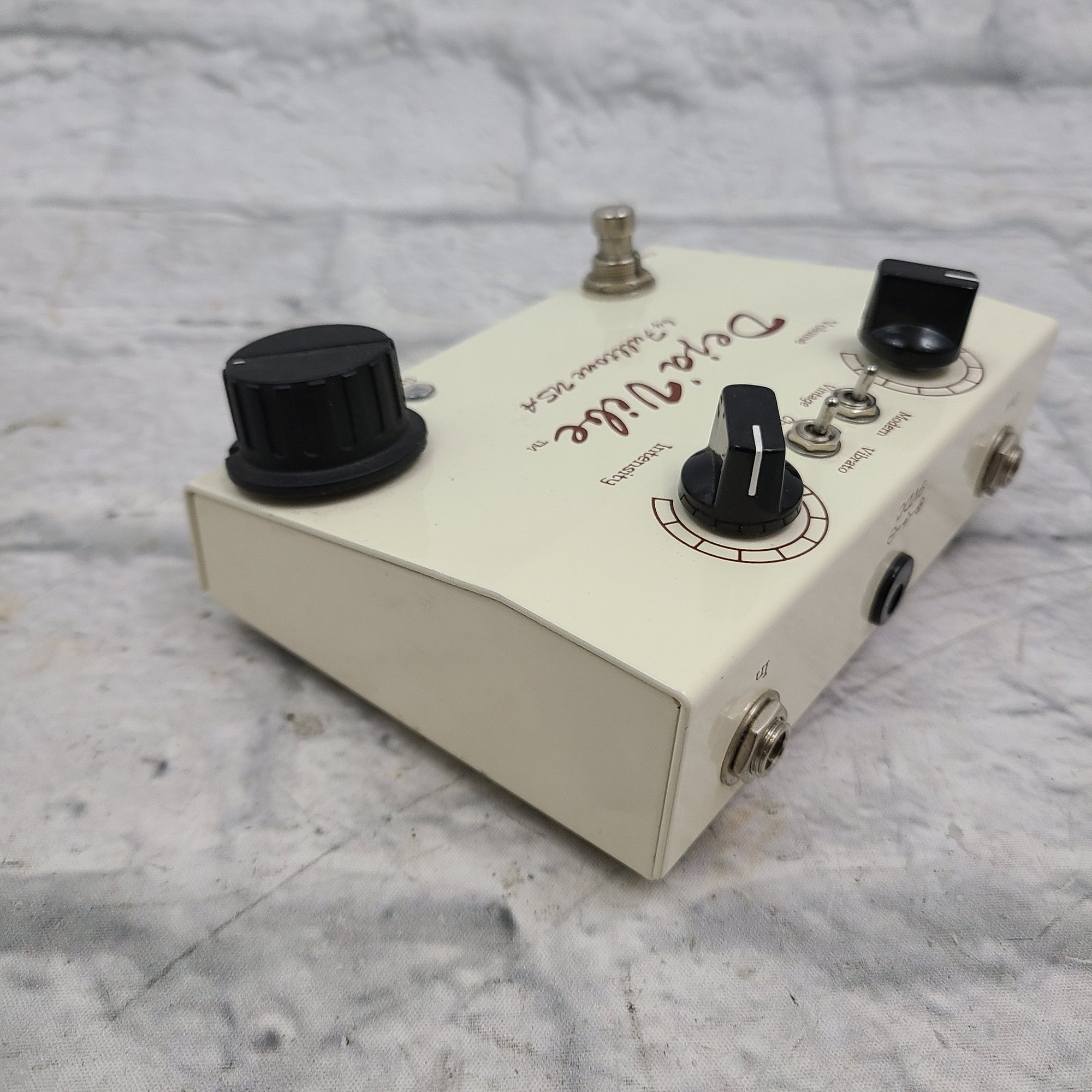 Fulltone Deja Vibe Vibrato Pedal