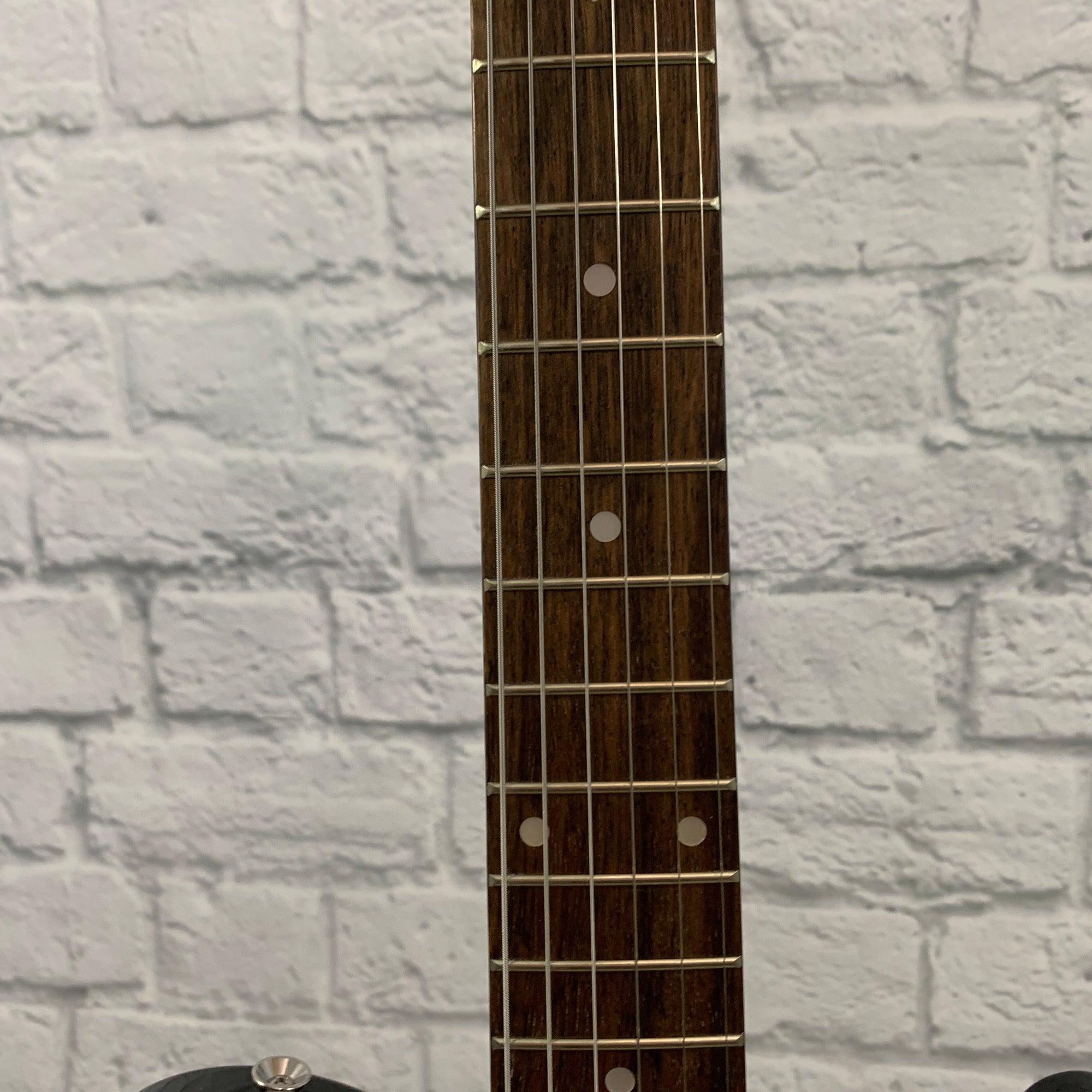 Nashville Guitar Works 120  Single Cutaway - Sunburst, Rosewood Fretboard
