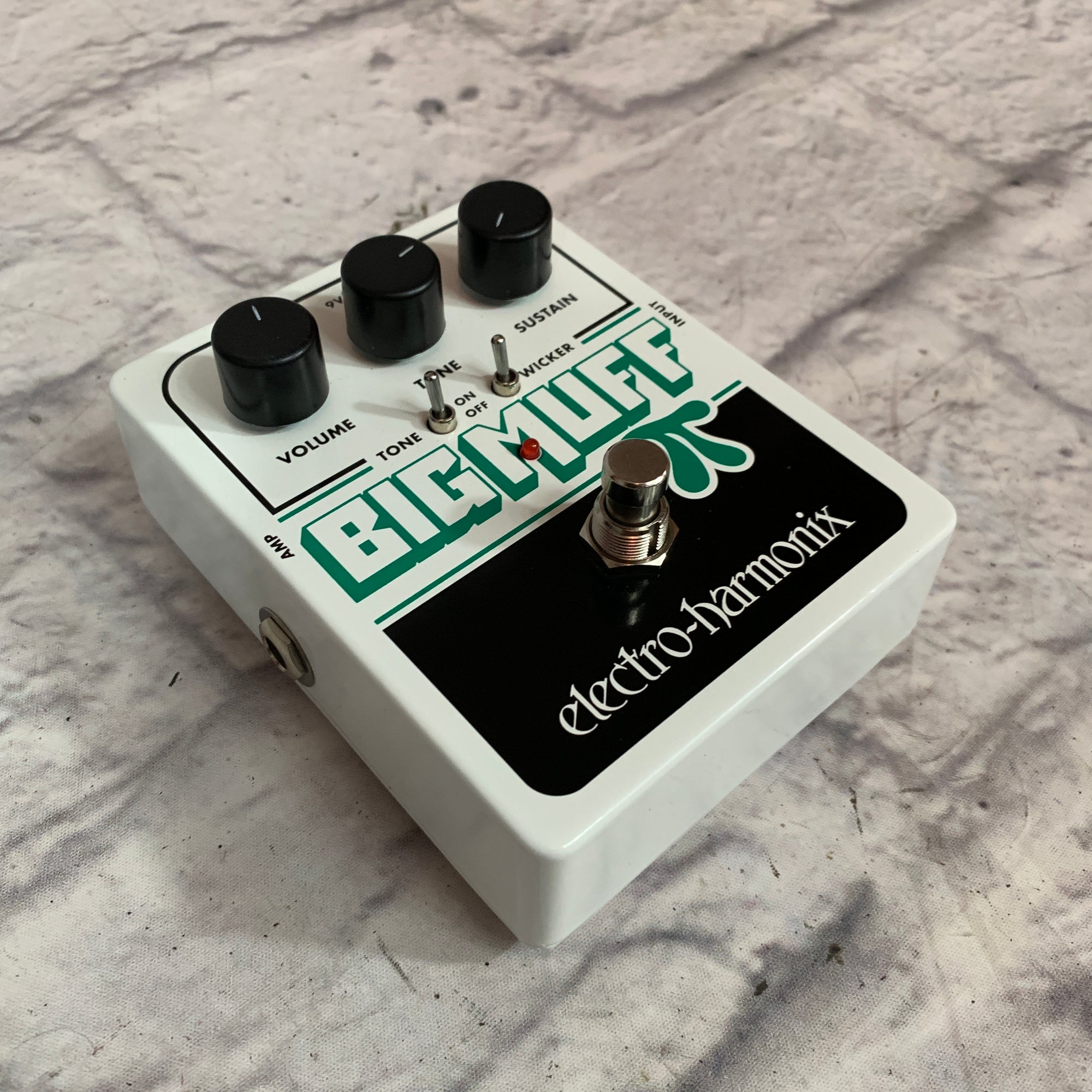 Electro-Harmonix Big Muff with Tone Wicker - Evolution Music