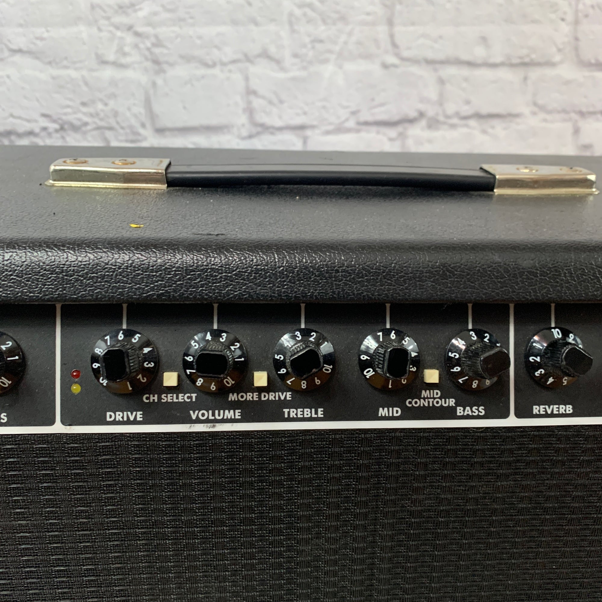 Fender 100-Watt FM-212R Combo