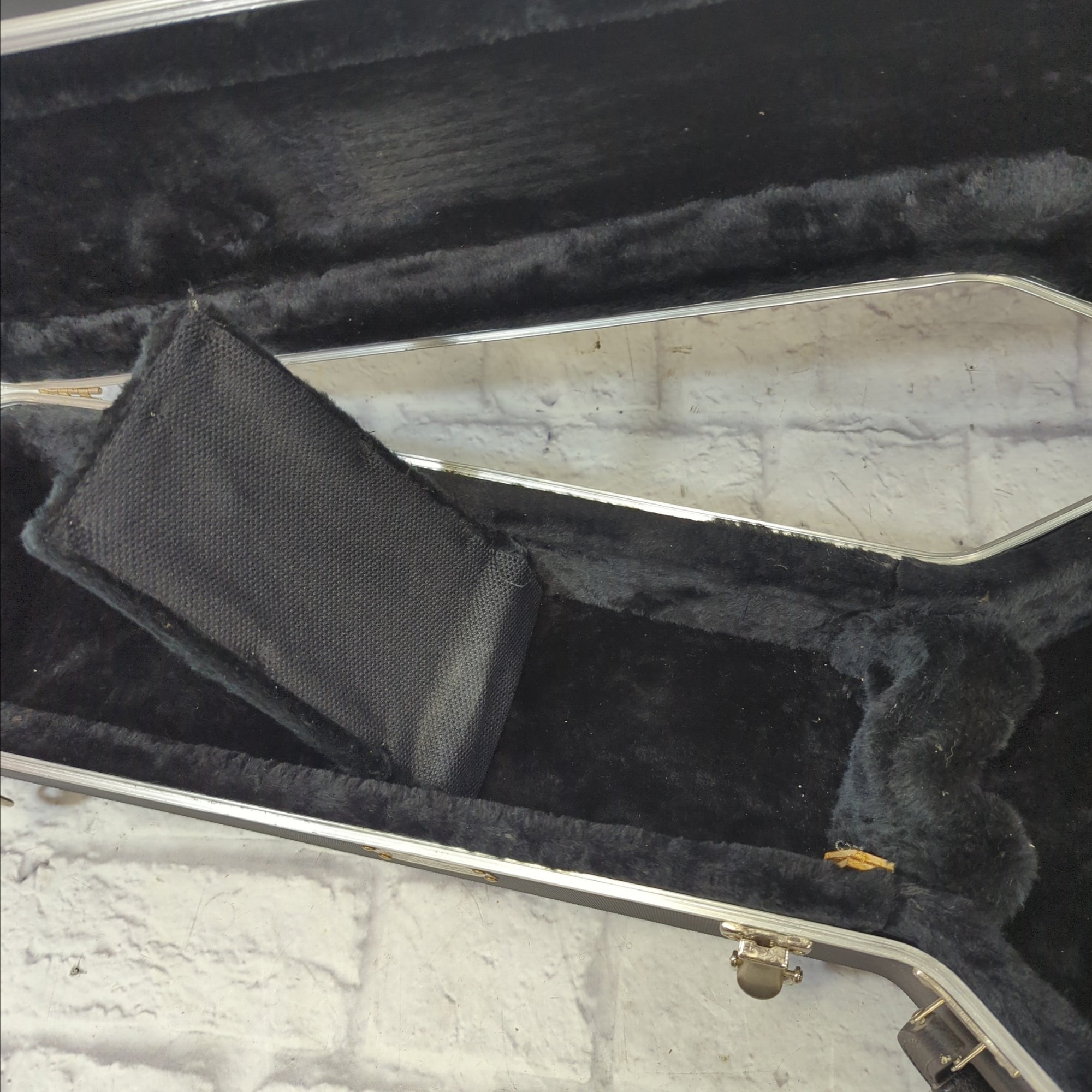 Guitar Research Acoustic Hard Case