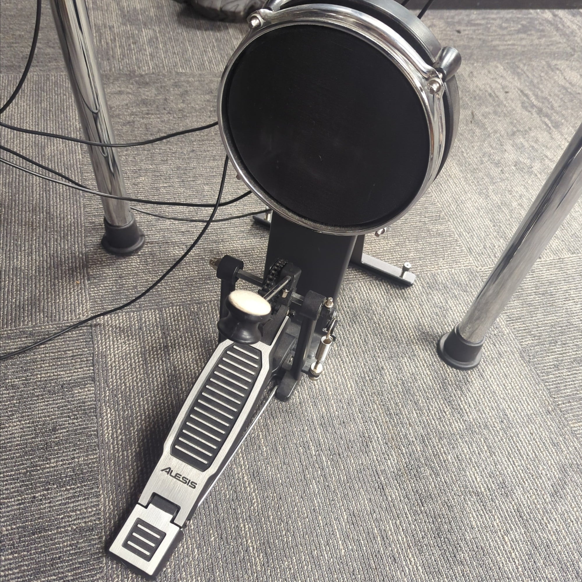Alesis Surge Mesh Electric Drum Kit w/ Throne and Pedal