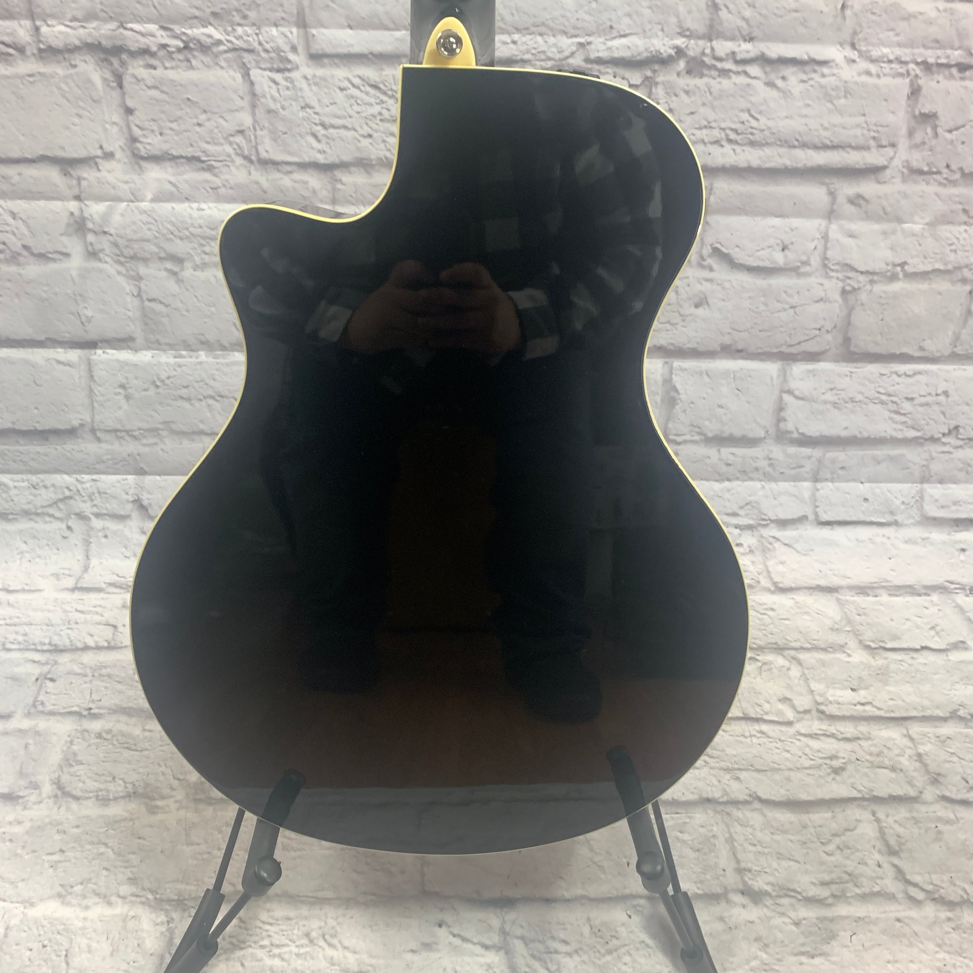 Yamaha APX600 Acoustic Electric Guitar