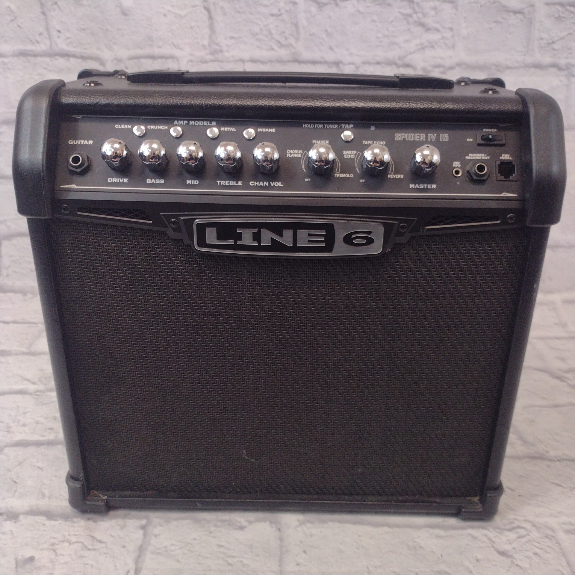 Line 6 Spider IV 15 Watt Combo Amp