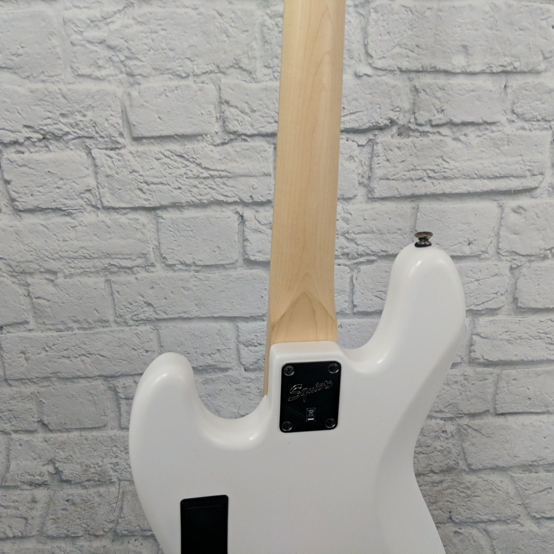Squier Contemporary Active Jazz Bass HH Maple Fingerboard Flat White