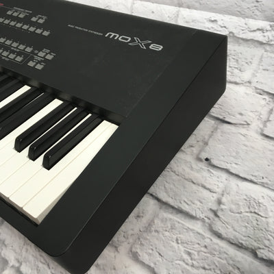 Yamaha MOX8 88 Key Workstation Synthesizer