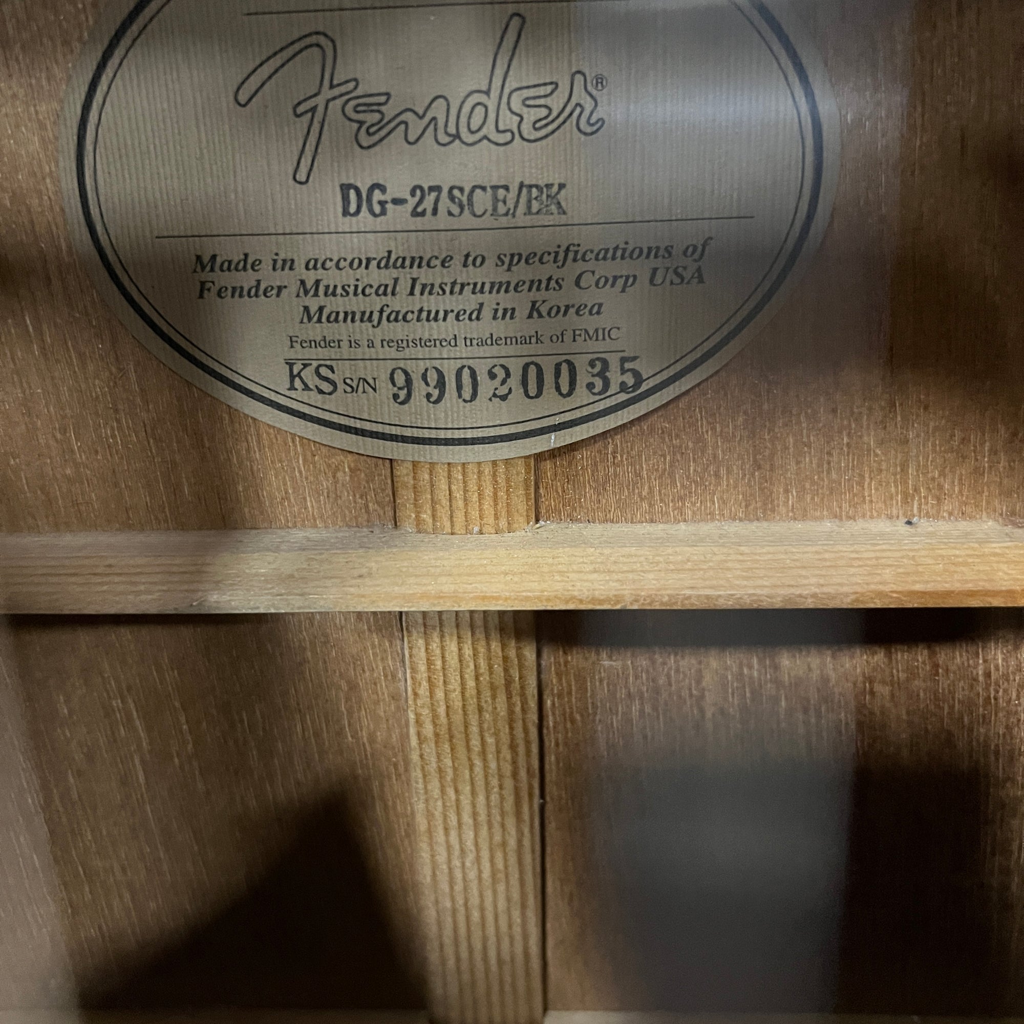 Fender DG27SCE Acoustic Electric Guitar