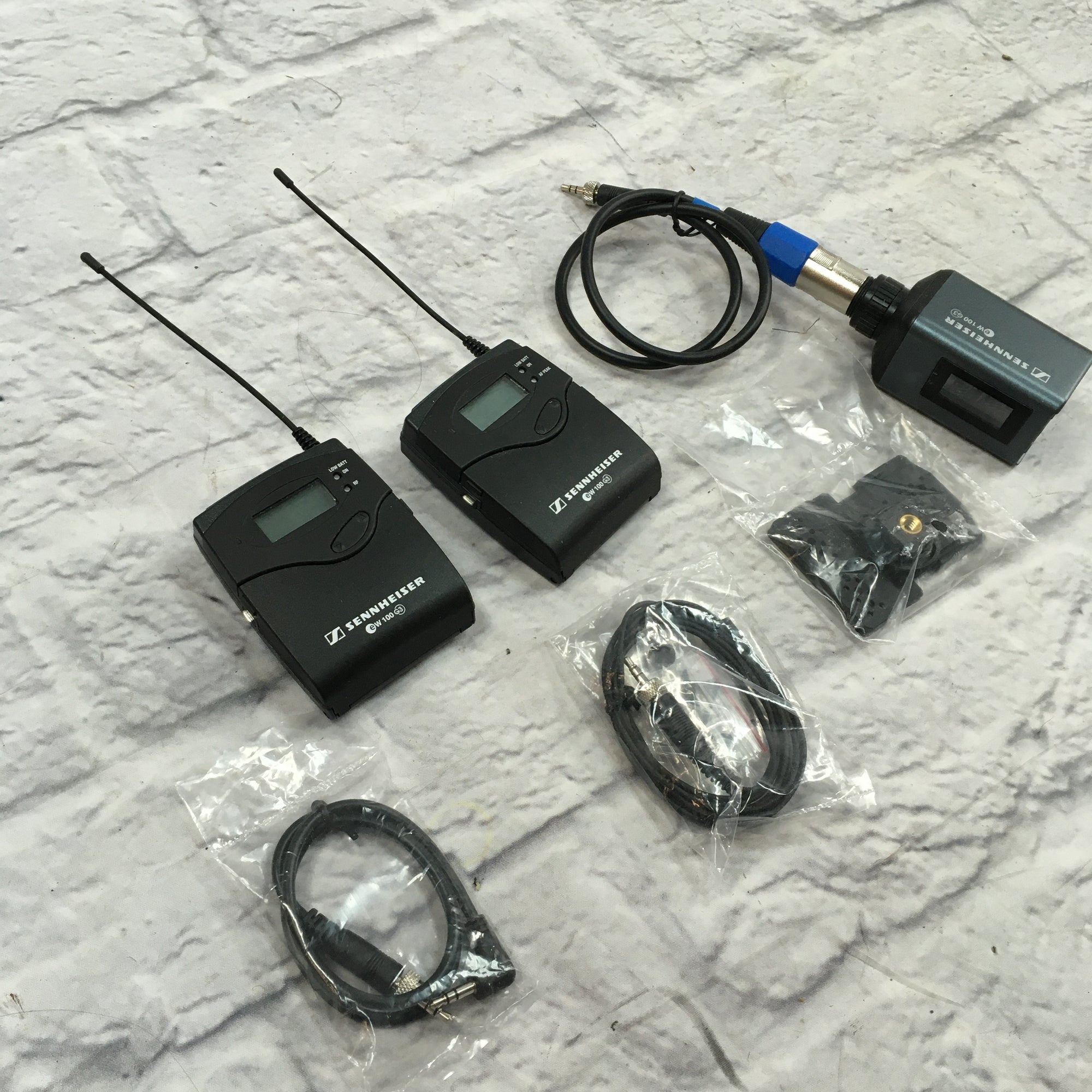 Sennheiser EW 100-ENG G3 Camera Broadcast Wireless Microphone Set - A Band