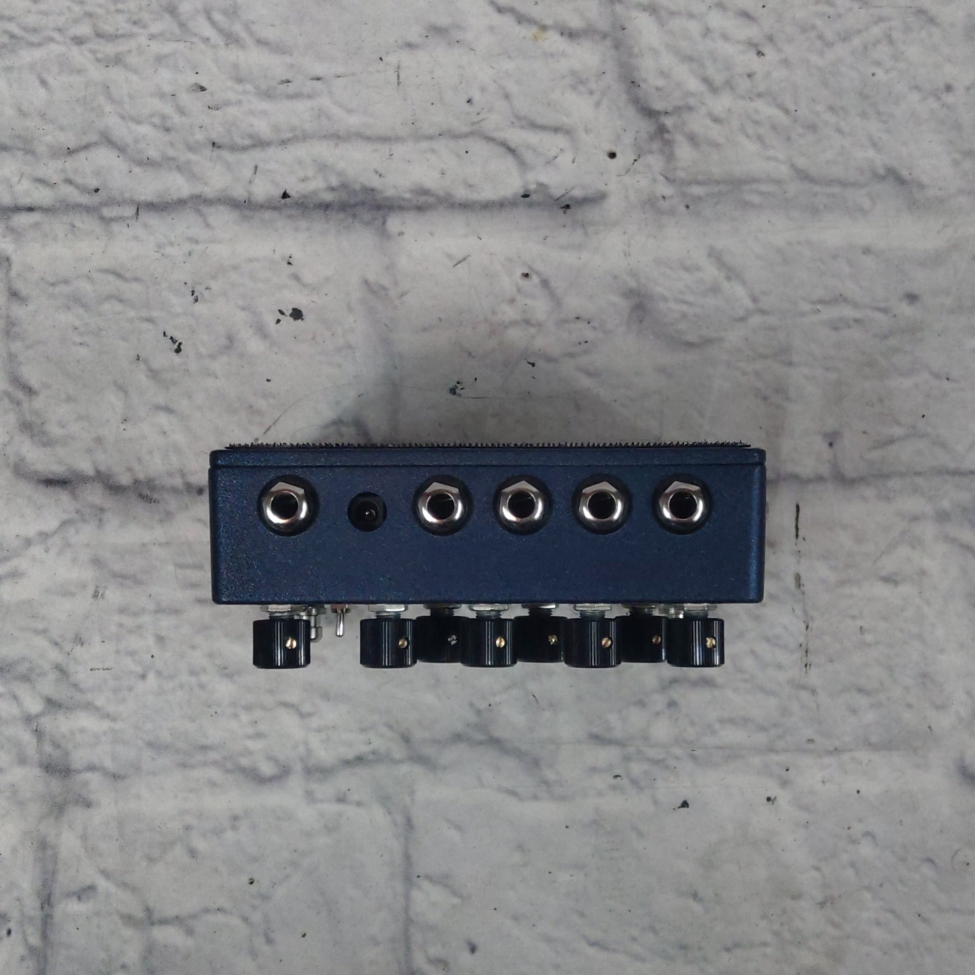 Walrus Audio Descent Reverb / Octave Pedal