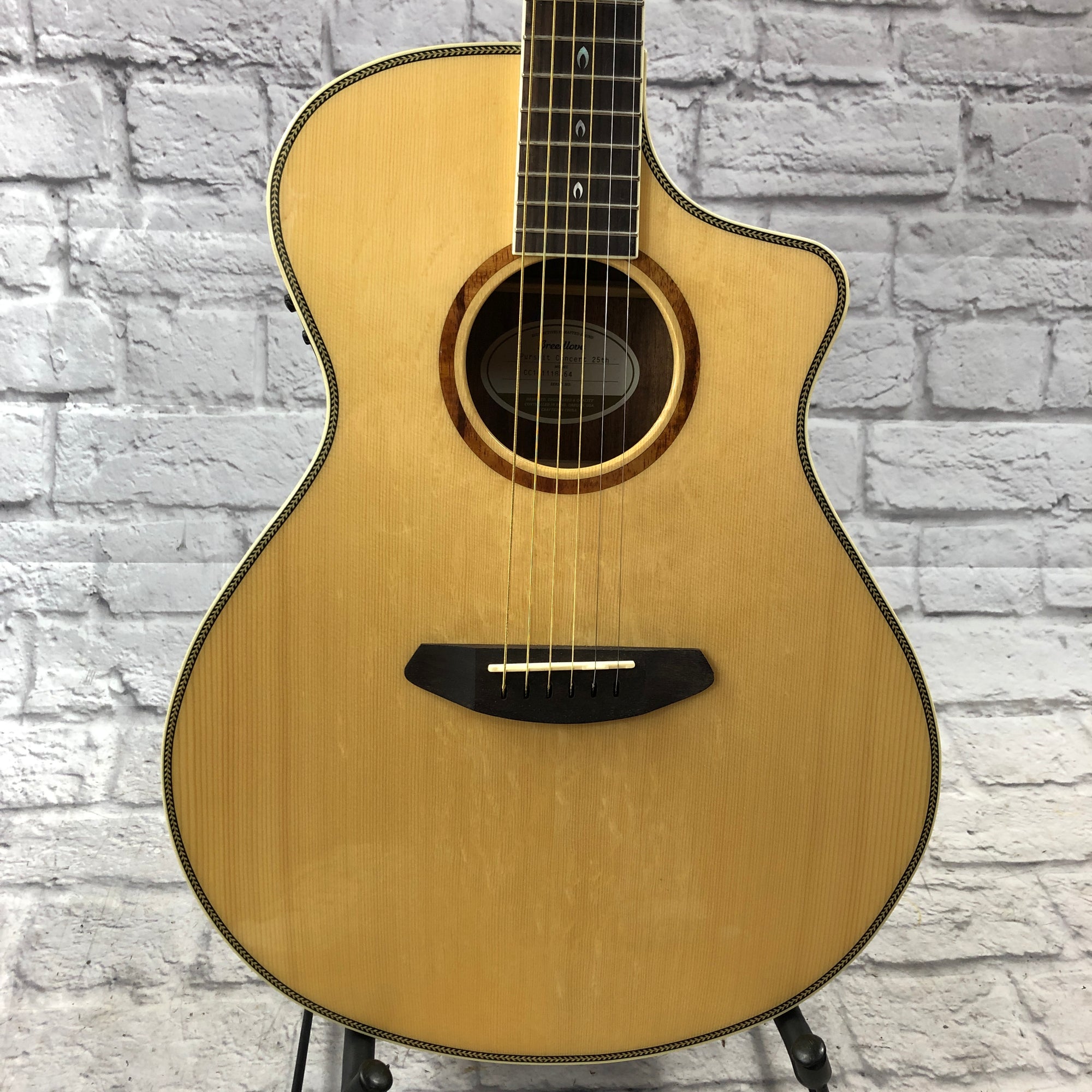Breedlove Pursuit Concert 25th Anniversary w/ Soft Case - New Old Stock