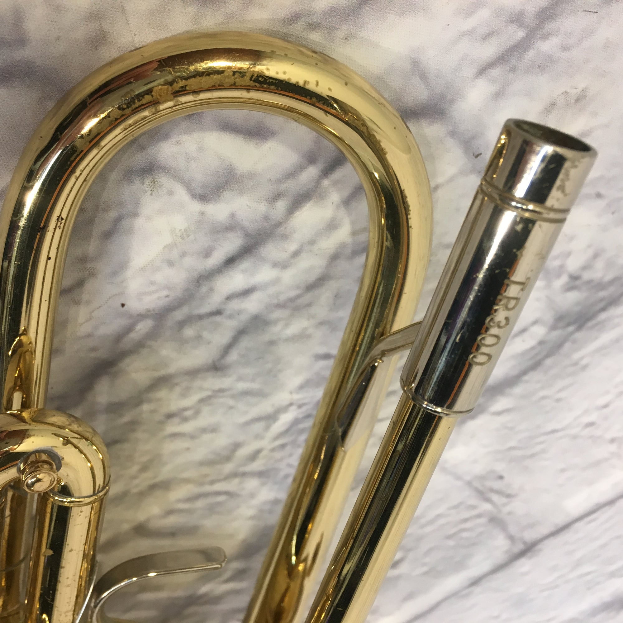 Bach TR-300 Trumpet w Hard Case