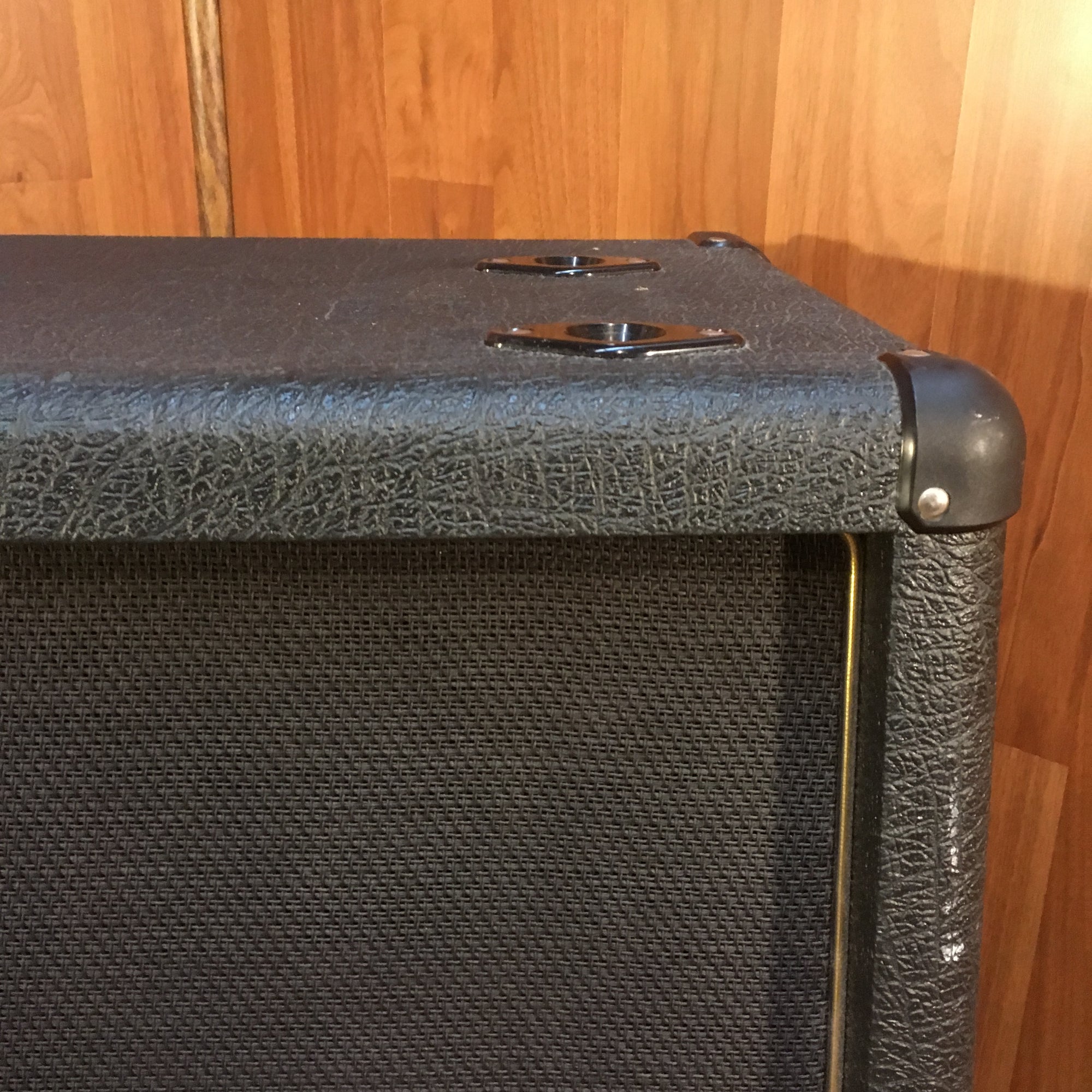 ** Marshall AVT412 Lead 412 Slant Guitar Cabinet